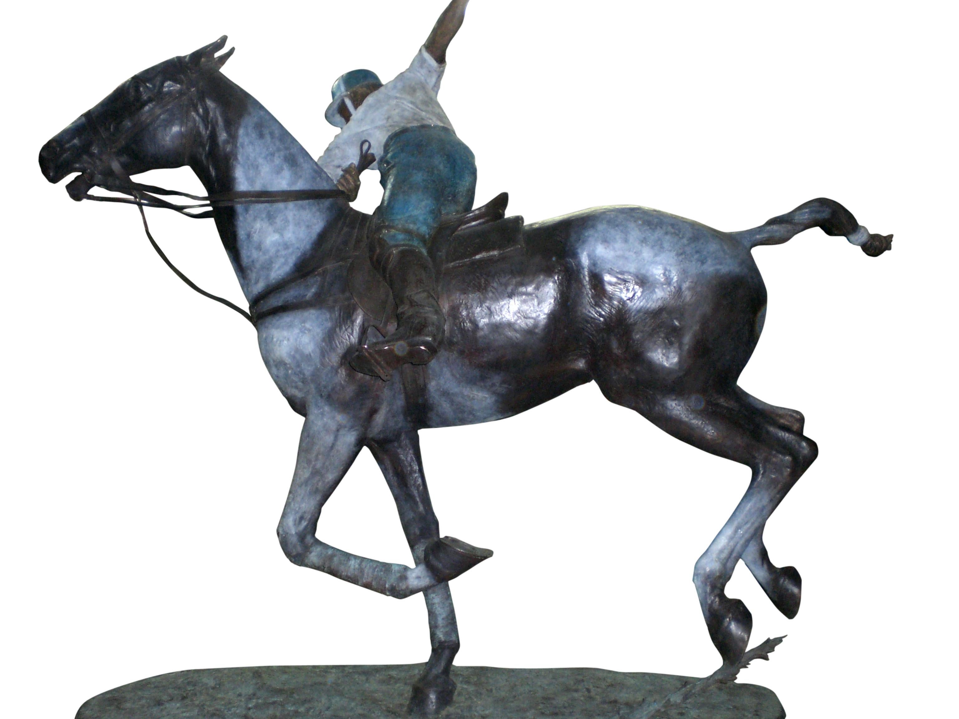 Américain Importante sculpture monumentale en bronze grandeur nature du joueur de polo William Williams en vente