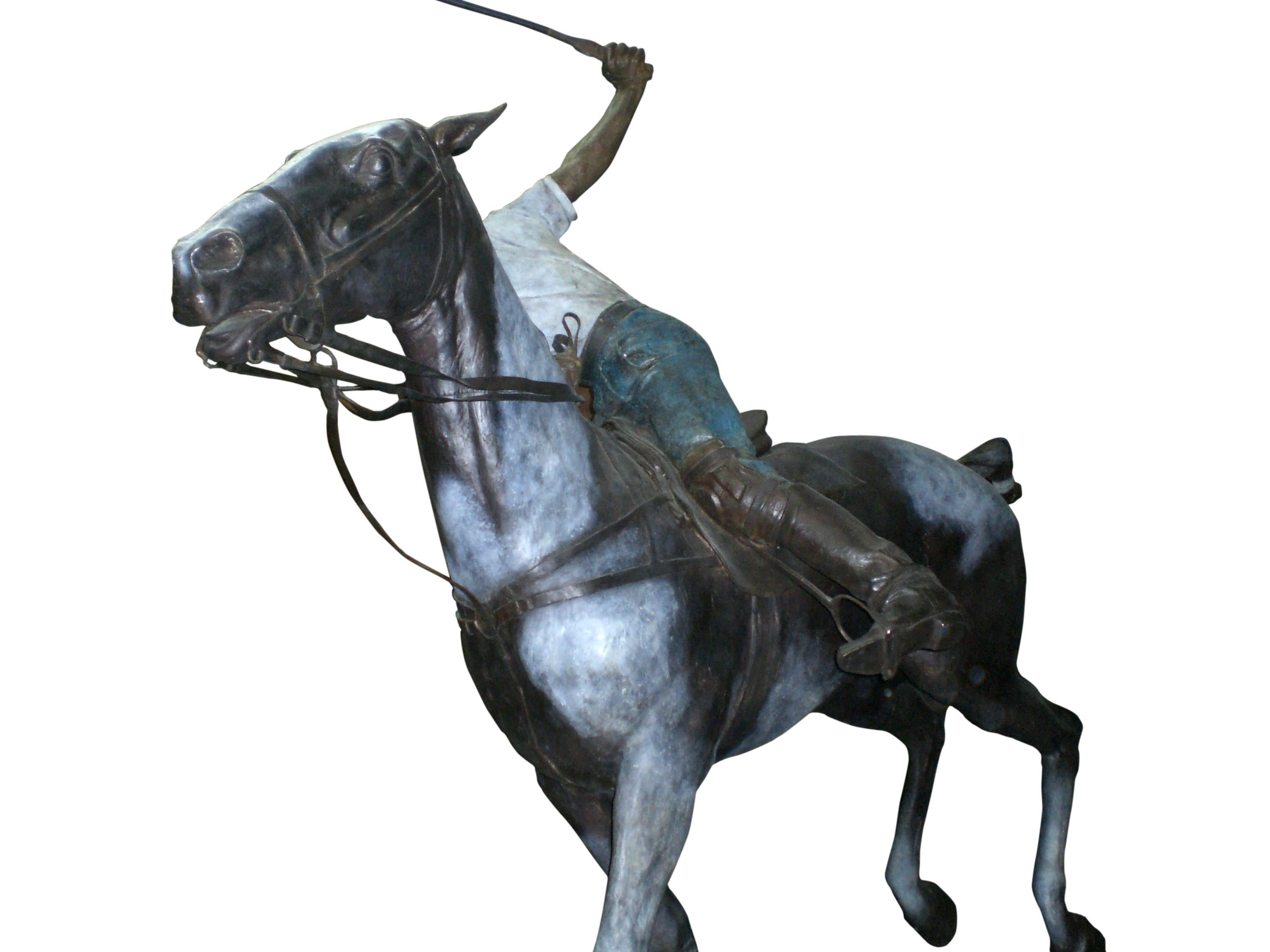 Monumentale lebensgroße Bronzeskulptur des Polospielers William Behrends in Lebensgröße im Zustand „Gut“ im Angebot in New York City, NY