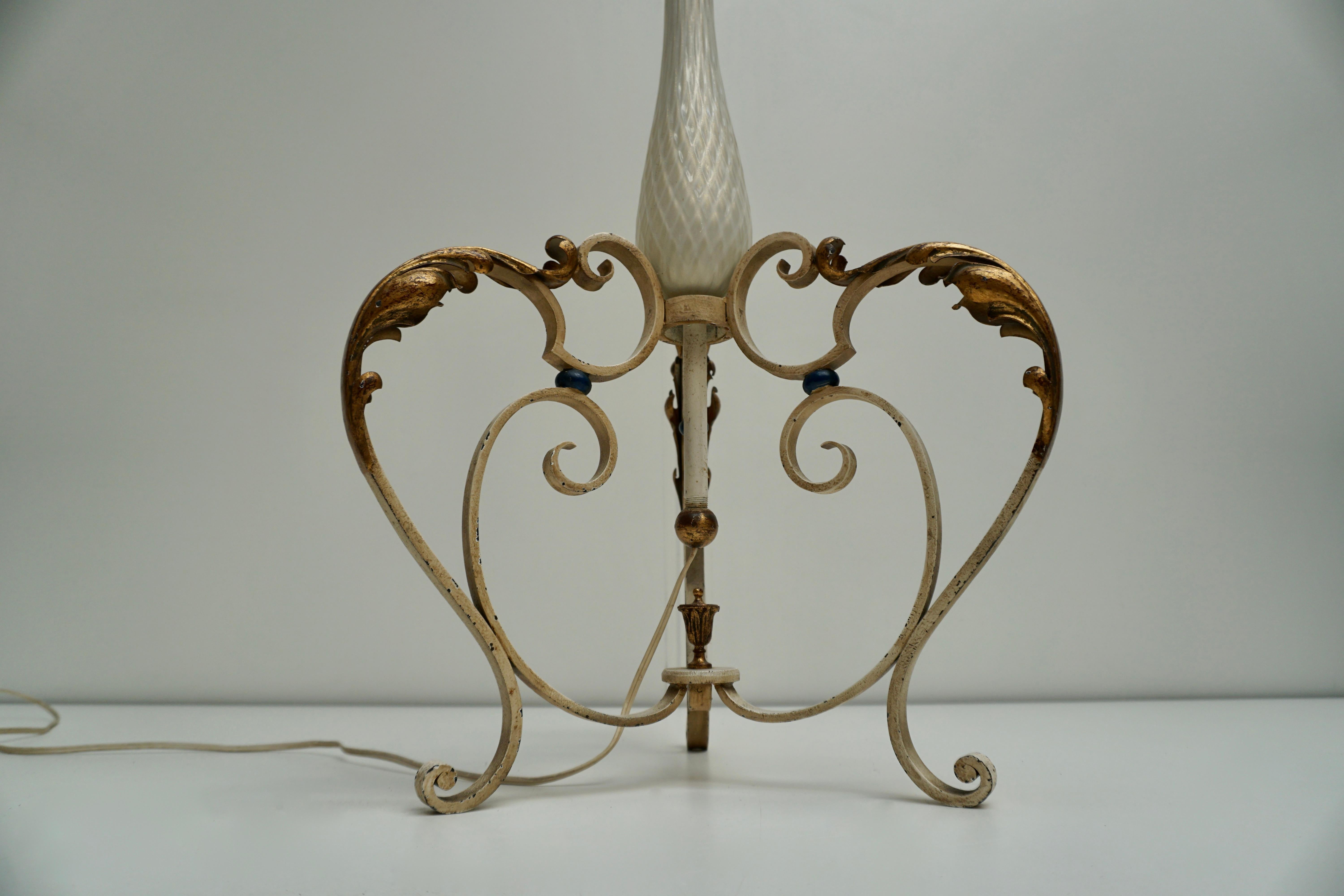 Important Murano Gold Inclusion Glass Floor Lamp Attributed to Seguso circa 1948 6