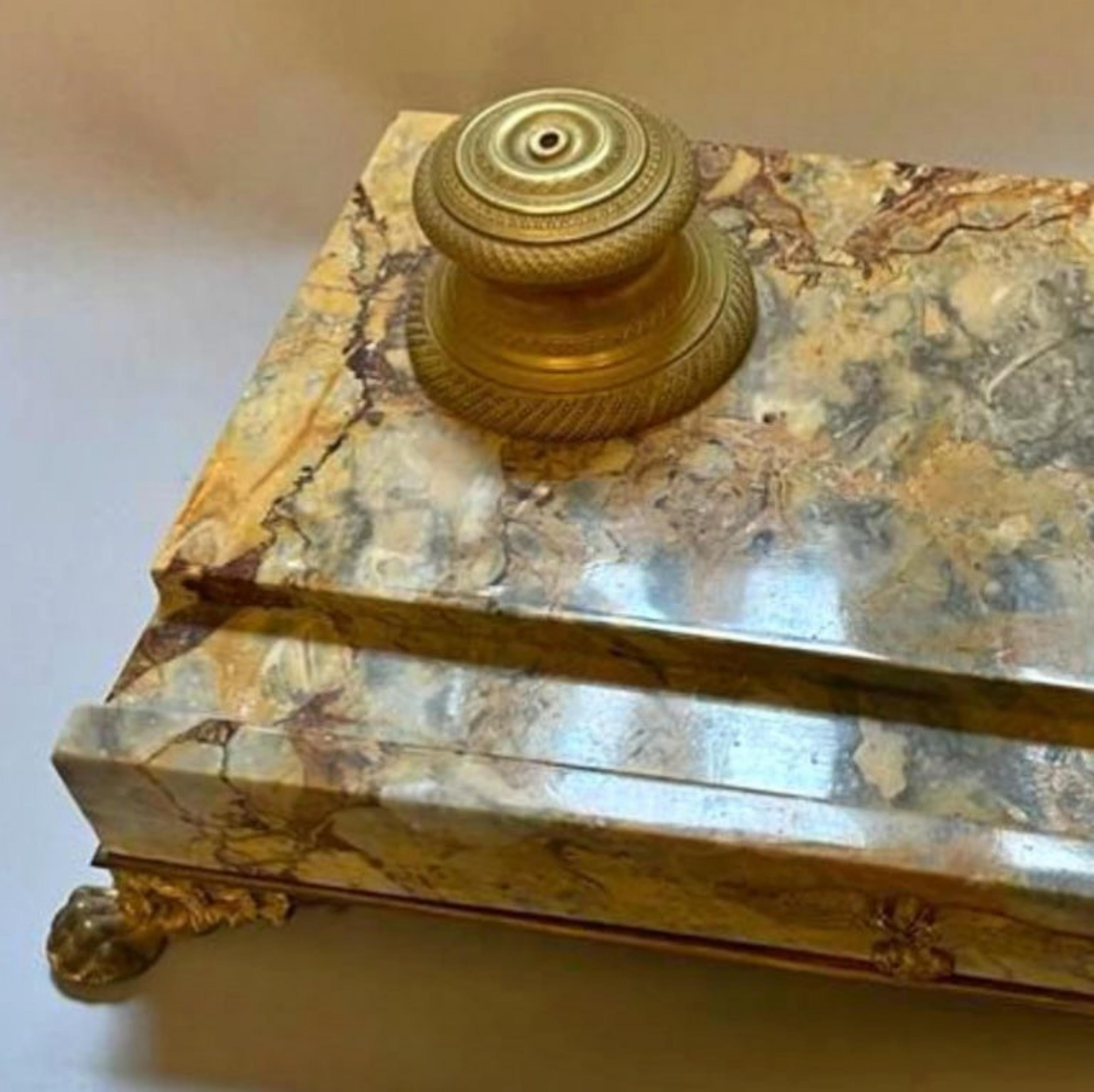 Importante tintero de león de Napoleón III, siglo XIX Hecho a mano en venta