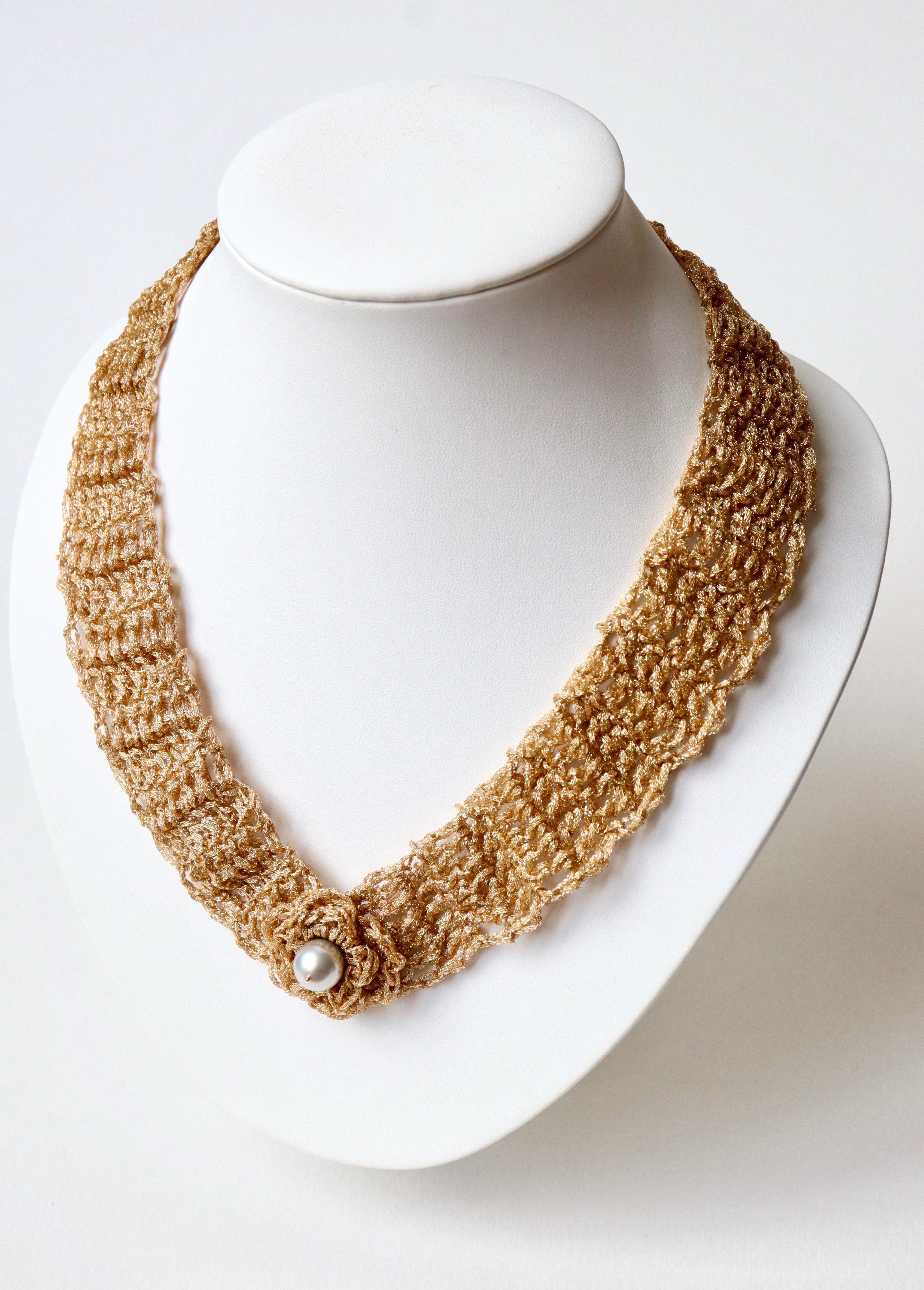 Important Necklace in 18 Karat Gold Knitted Gold Thread adorned with Pearls For Sale 1