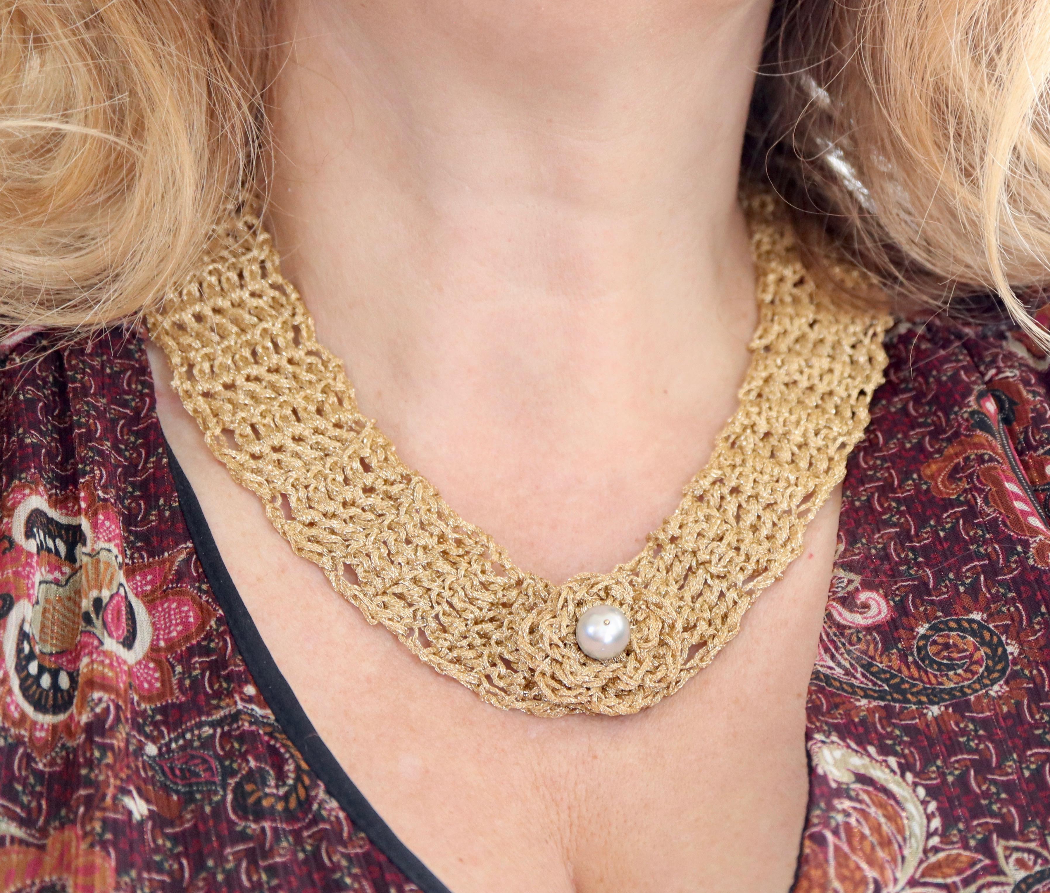Important Necklace in 18 Karat Gold Knitted Gold Thread adorned with Pearls For Sale 4