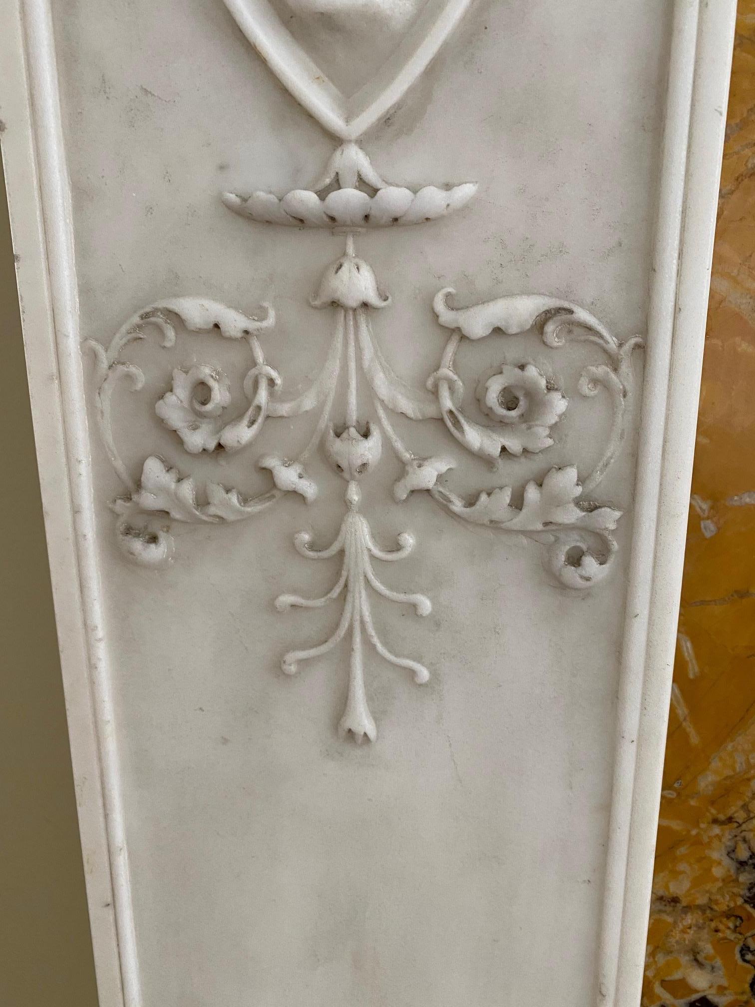 Important Neo-Classical Georgian Period White Statuary and Siena Marble Mantel For Sale 6
