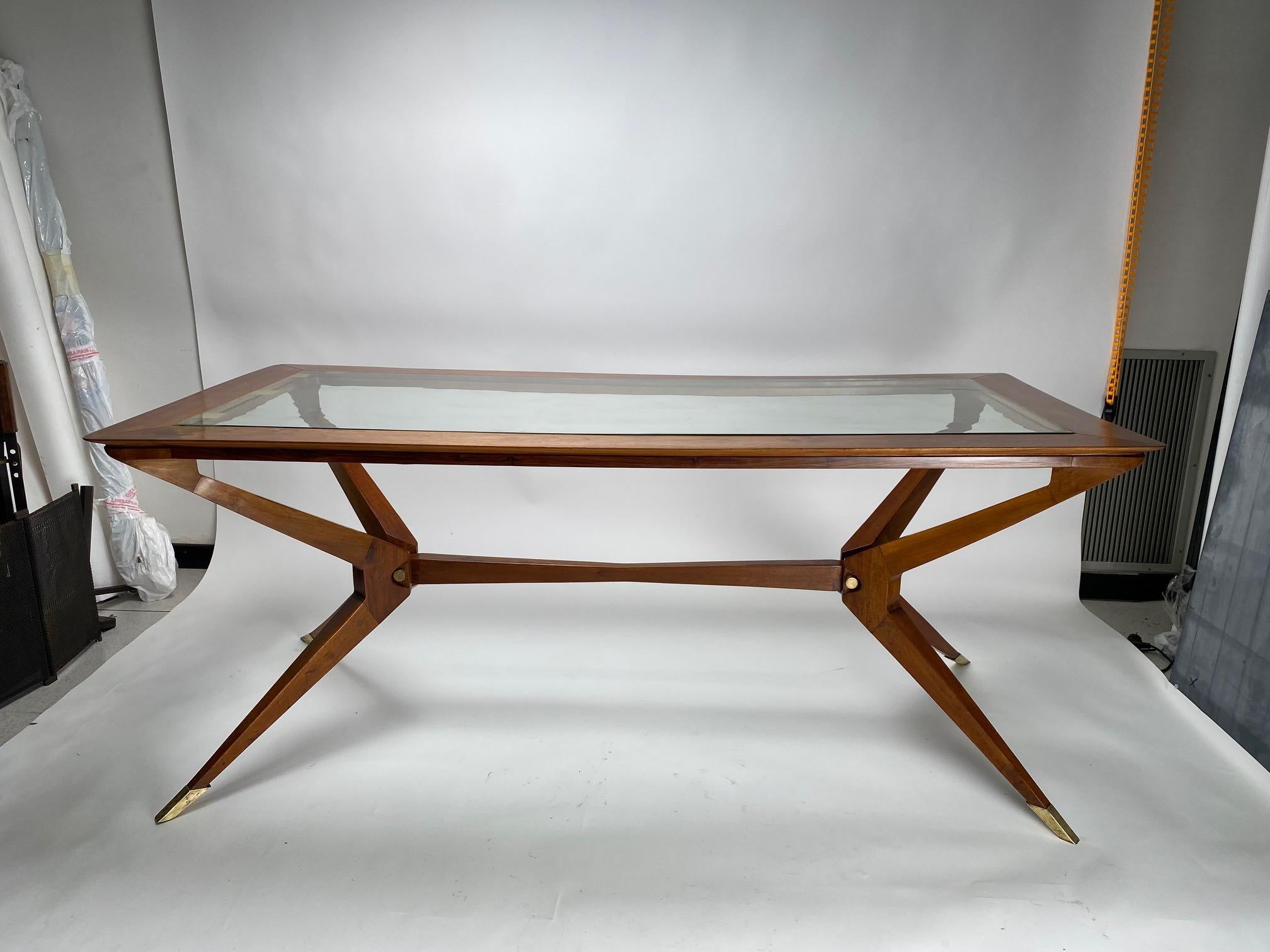Important Organic Table in wood and brass by Turin School, Italy For Sale 2