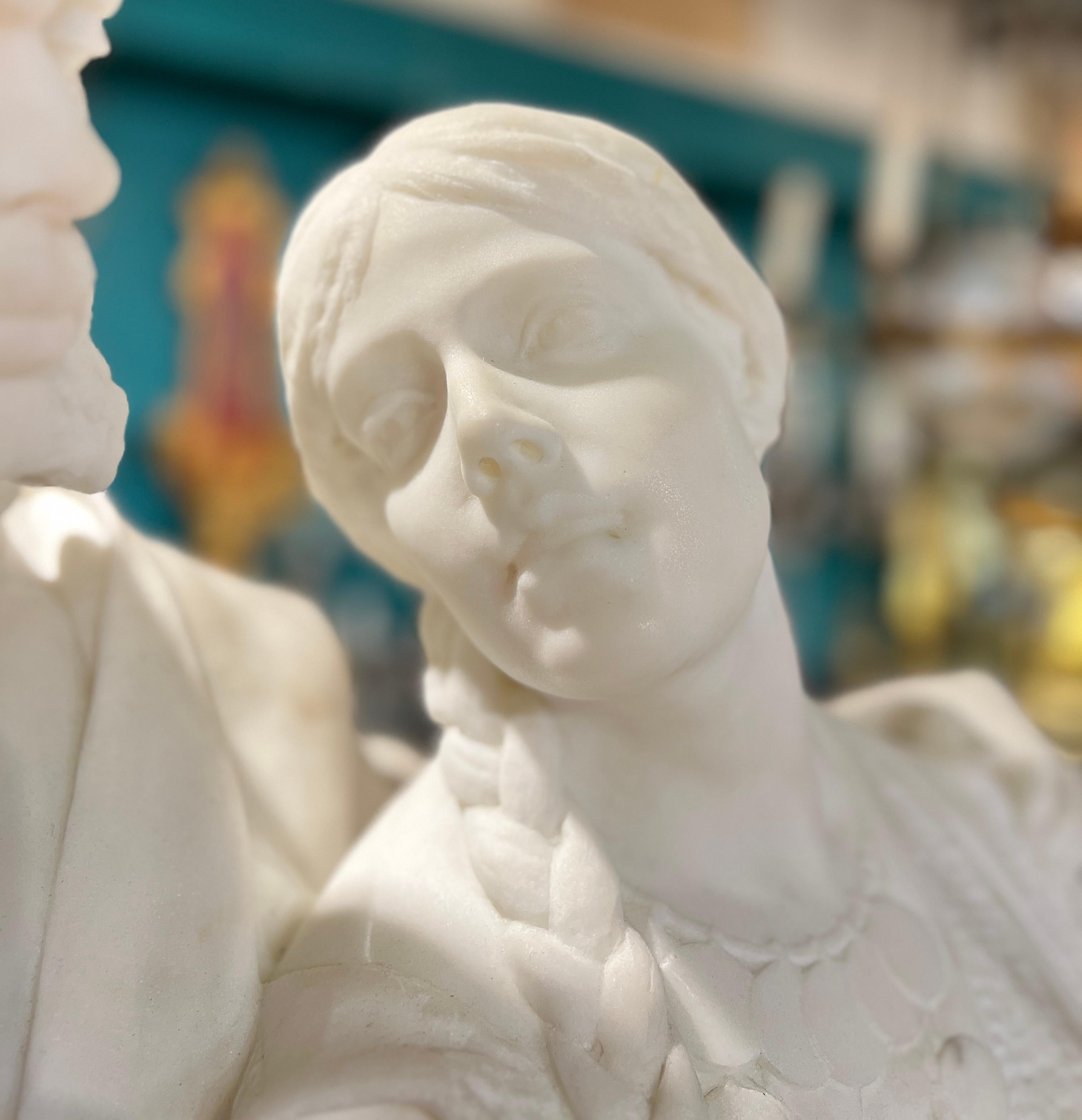 Wichtige italienische orientalische weiße Marmorstatue zweier Liebhaber aus dem 19. Jahrhundert im Angebot 5