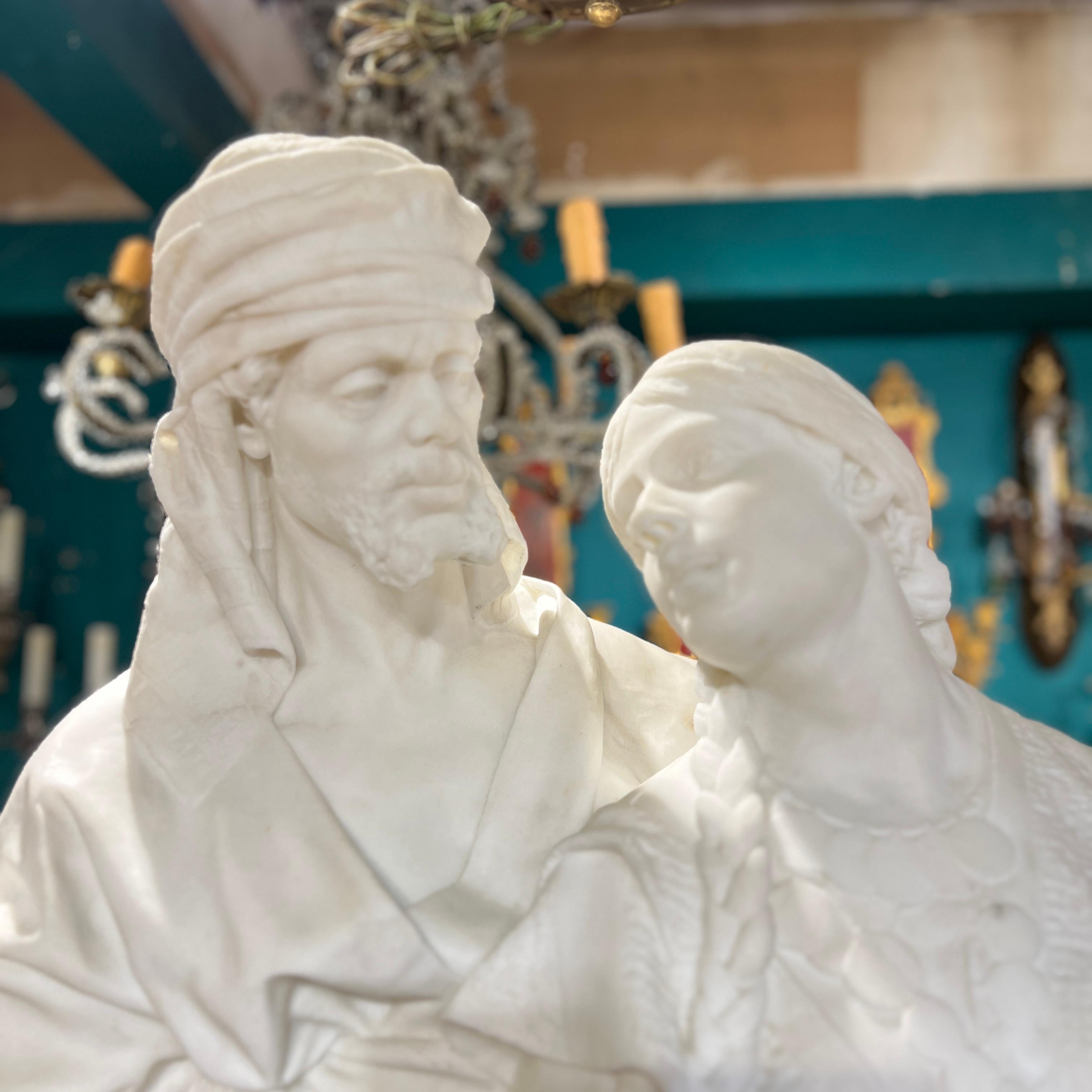 Wichtige italienische orientalische weiße Marmorstatue zweier Liebhaber aus dem 19. Jahrhundert im Angebot 1