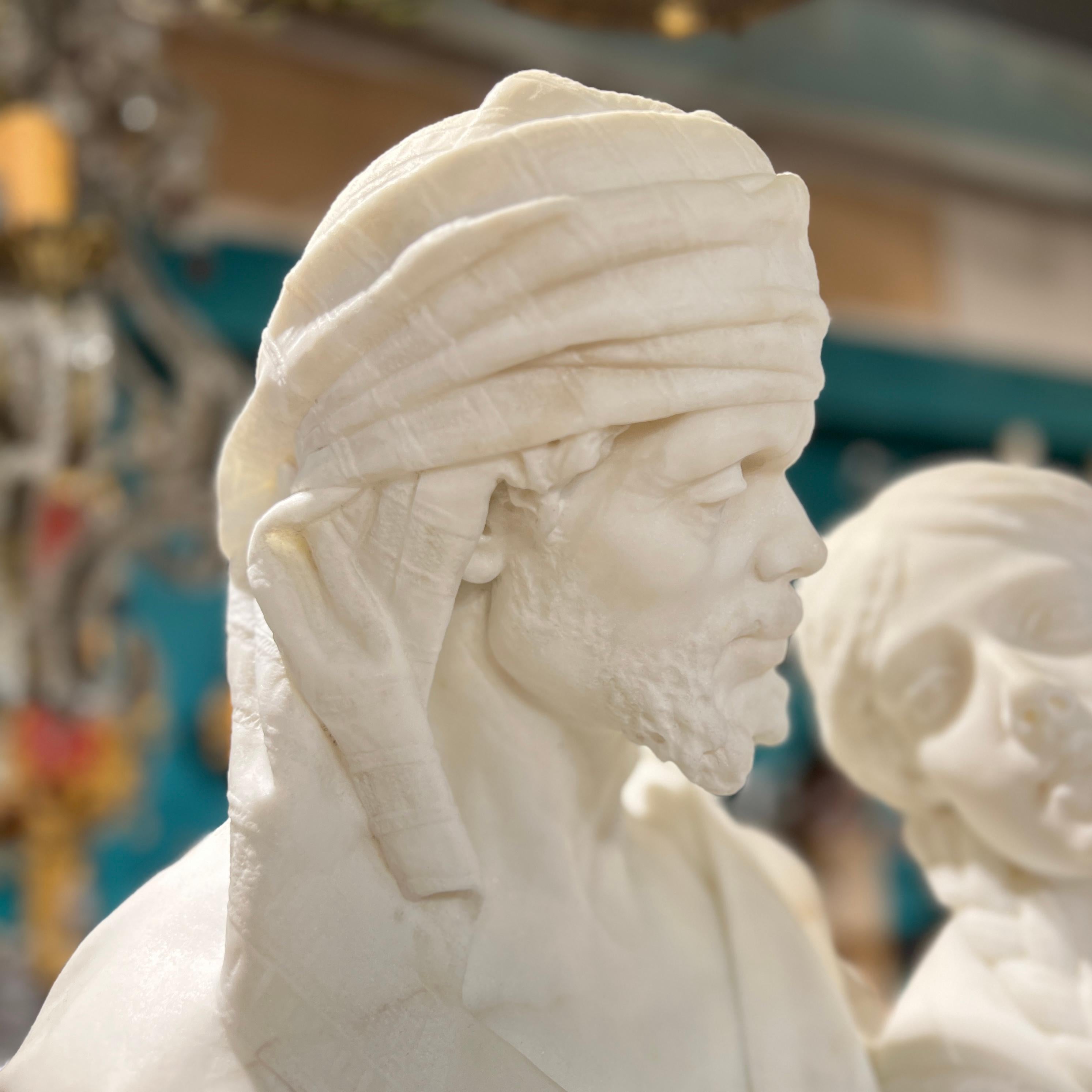 Wichtige italienische orientalische weiße Marmorstatue zweier Liebhaber aus dem 19. Jahrhundert im Angebot 3