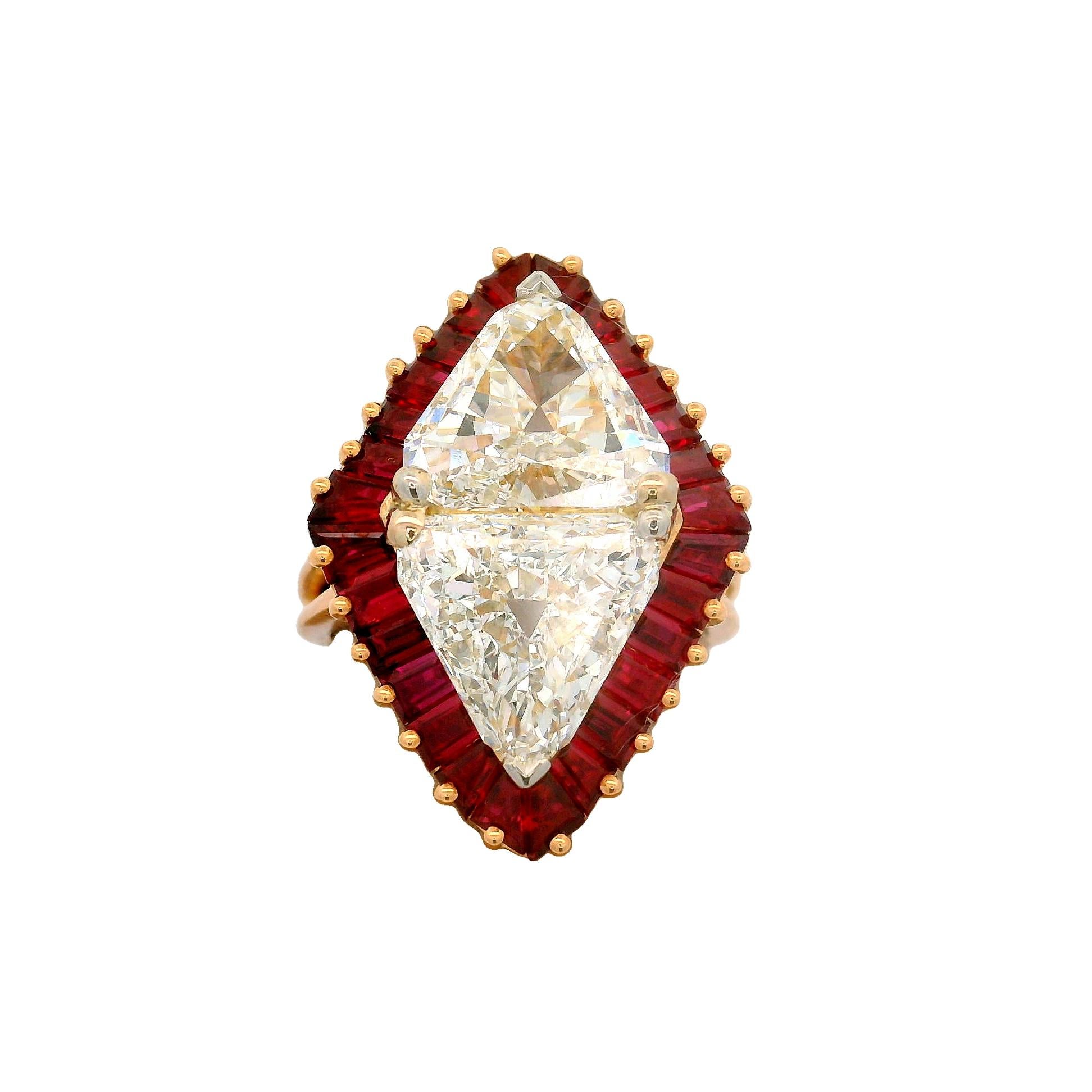 Contemporary Important Oscar Heyman 2.57 & 2.55 Carat Diamond Ruby 18k Yellow Gold Ring For Sale