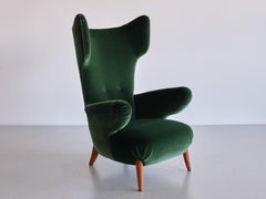Importante chaise Wingback d'Ottorino Aloisio en mohair vert, Colli, Italie, 1957