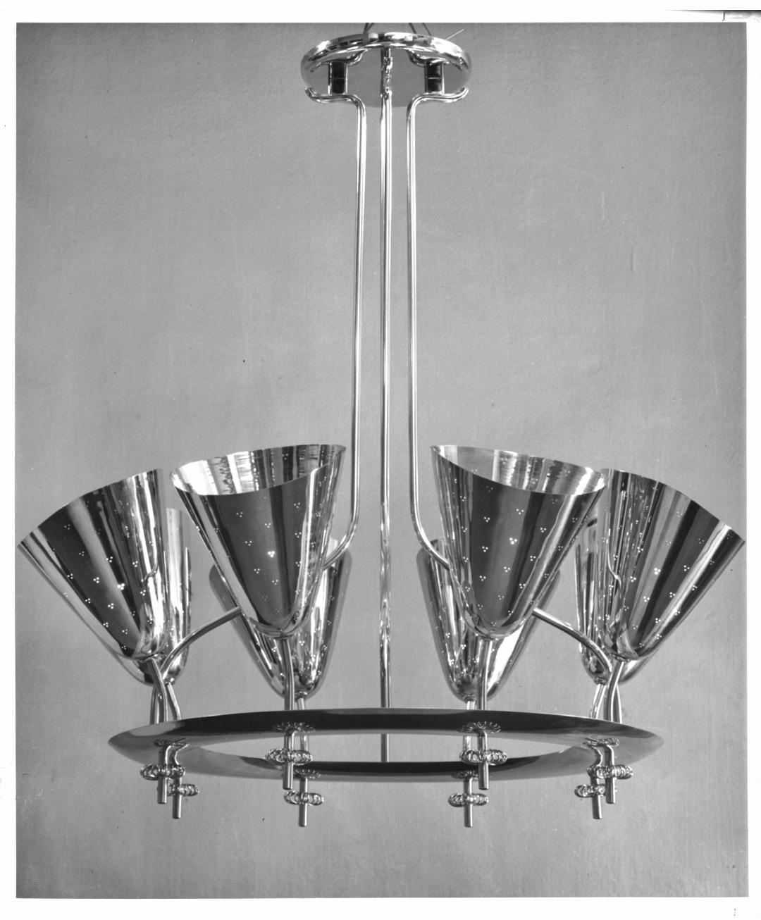 Important Paavo Tynell Chandelier Model 9062 in Perfortated Brass, Taito 1950s For Sale 5