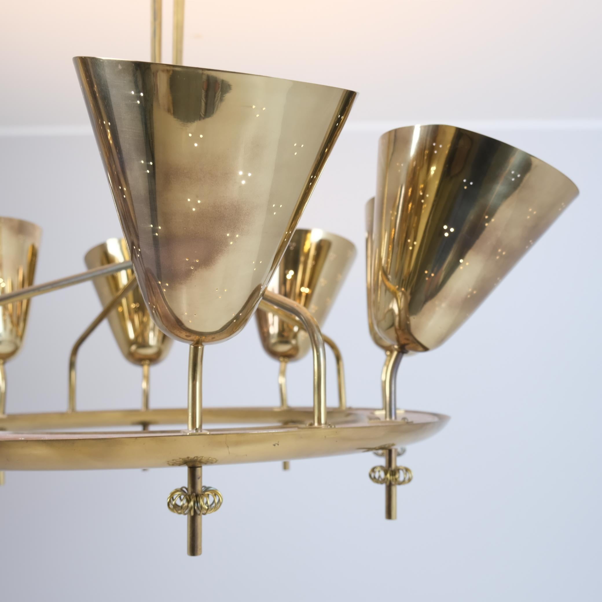 Important Paavo Tynell Chandelier Model 9062 in Perfortated Brass, Taito 1950s For Sale 5