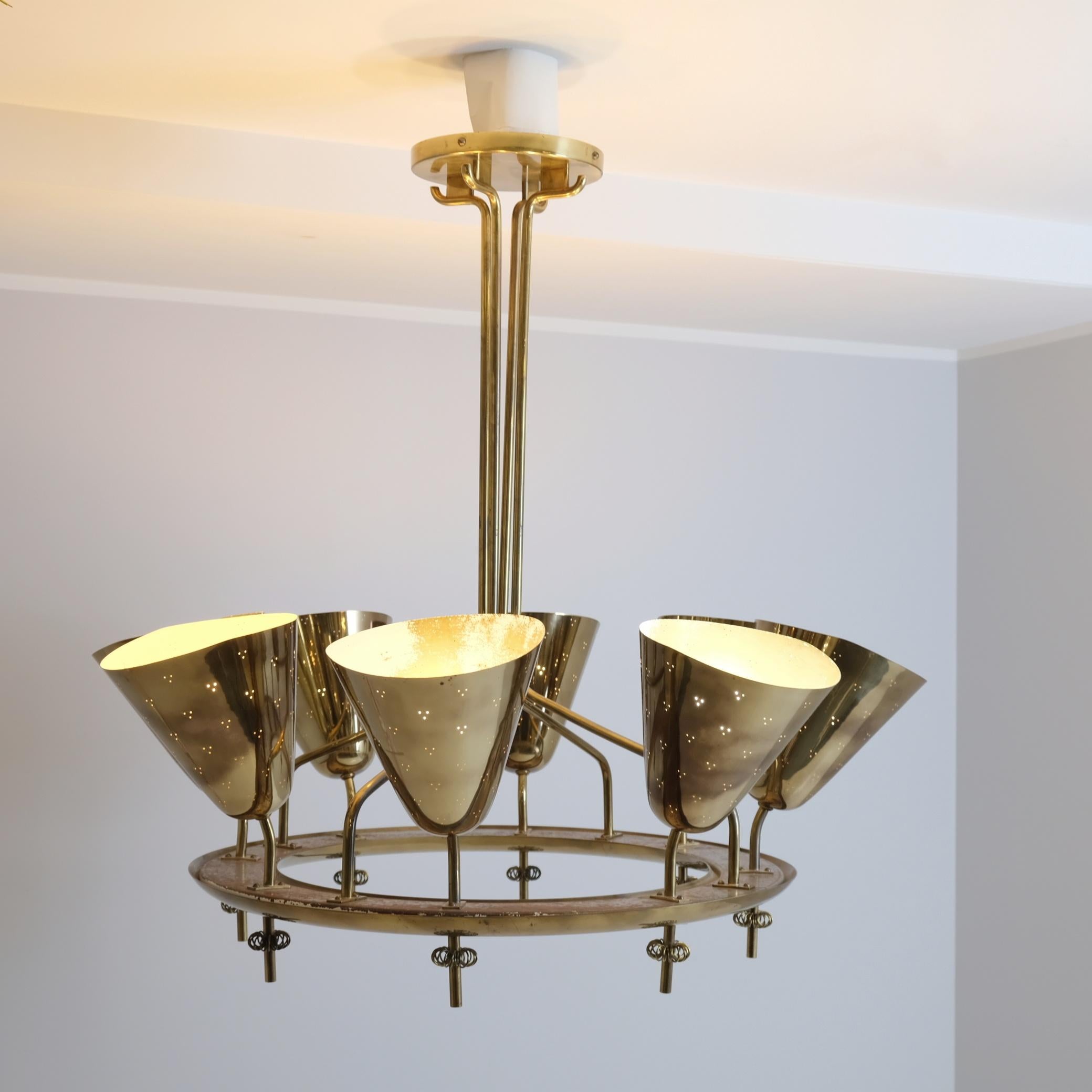 Important Paavo Tynell Chandelier Model 9062 in Perfortated Brass, Taito 1950s For Sale 6