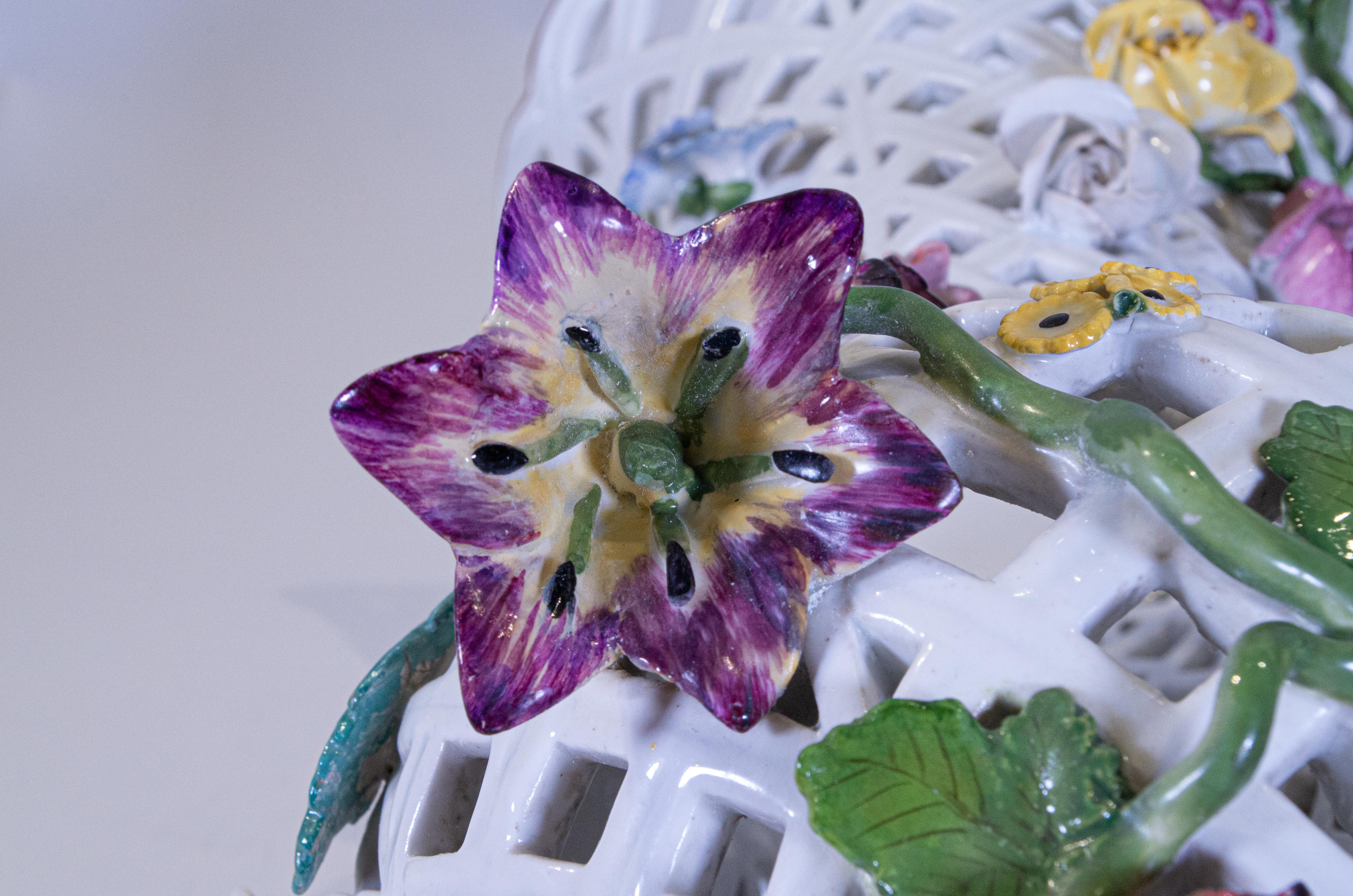 German Important Pair of Meissen Porcelain Filigree Vases with Raised Flowers For Sale