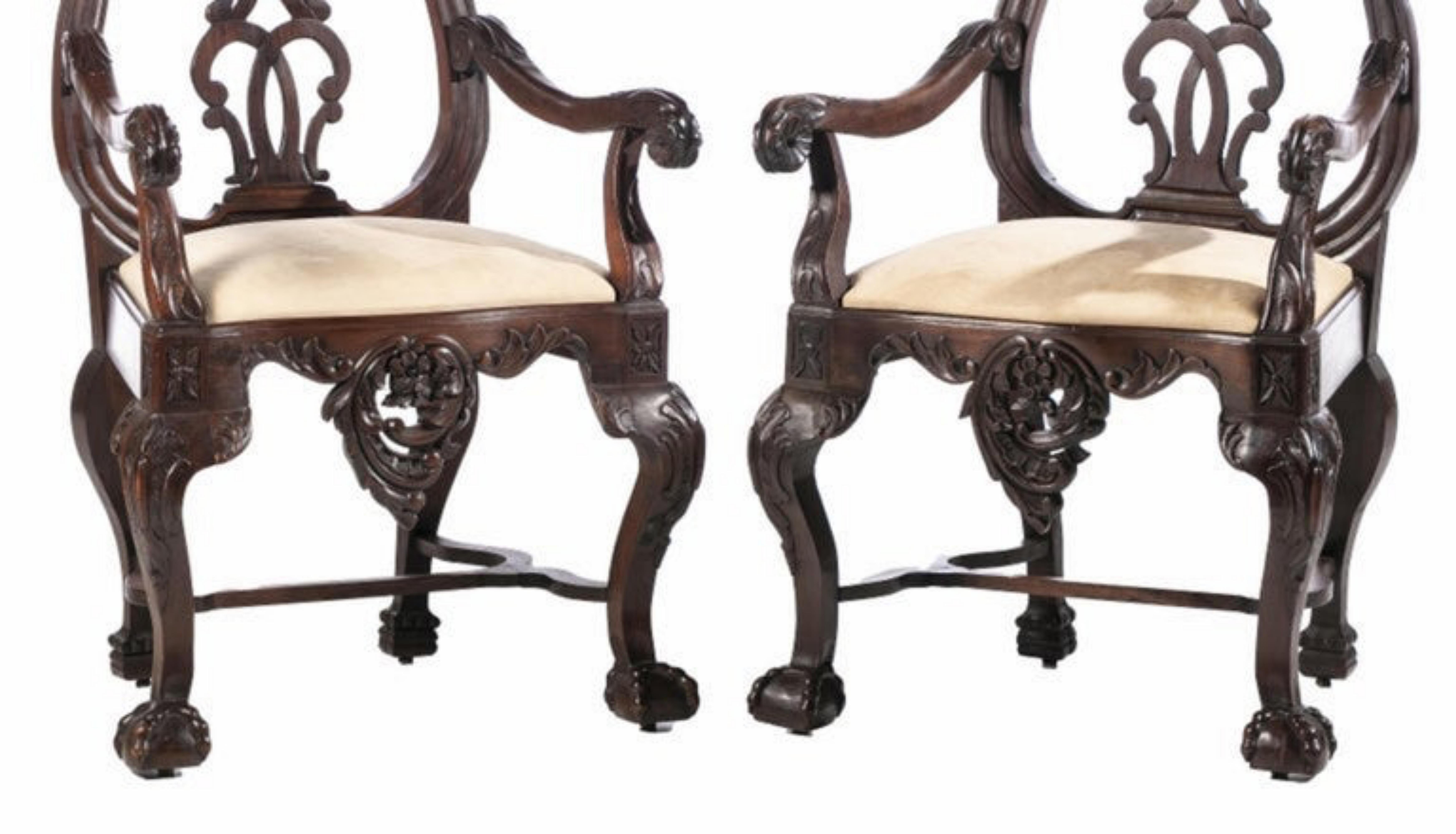Renaissance IMPORTante paire de chaises d'État portugaises du 18ème siècle en vente