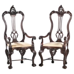 IMPORTante paire de chaises d'État portugaises du 18ème siècle