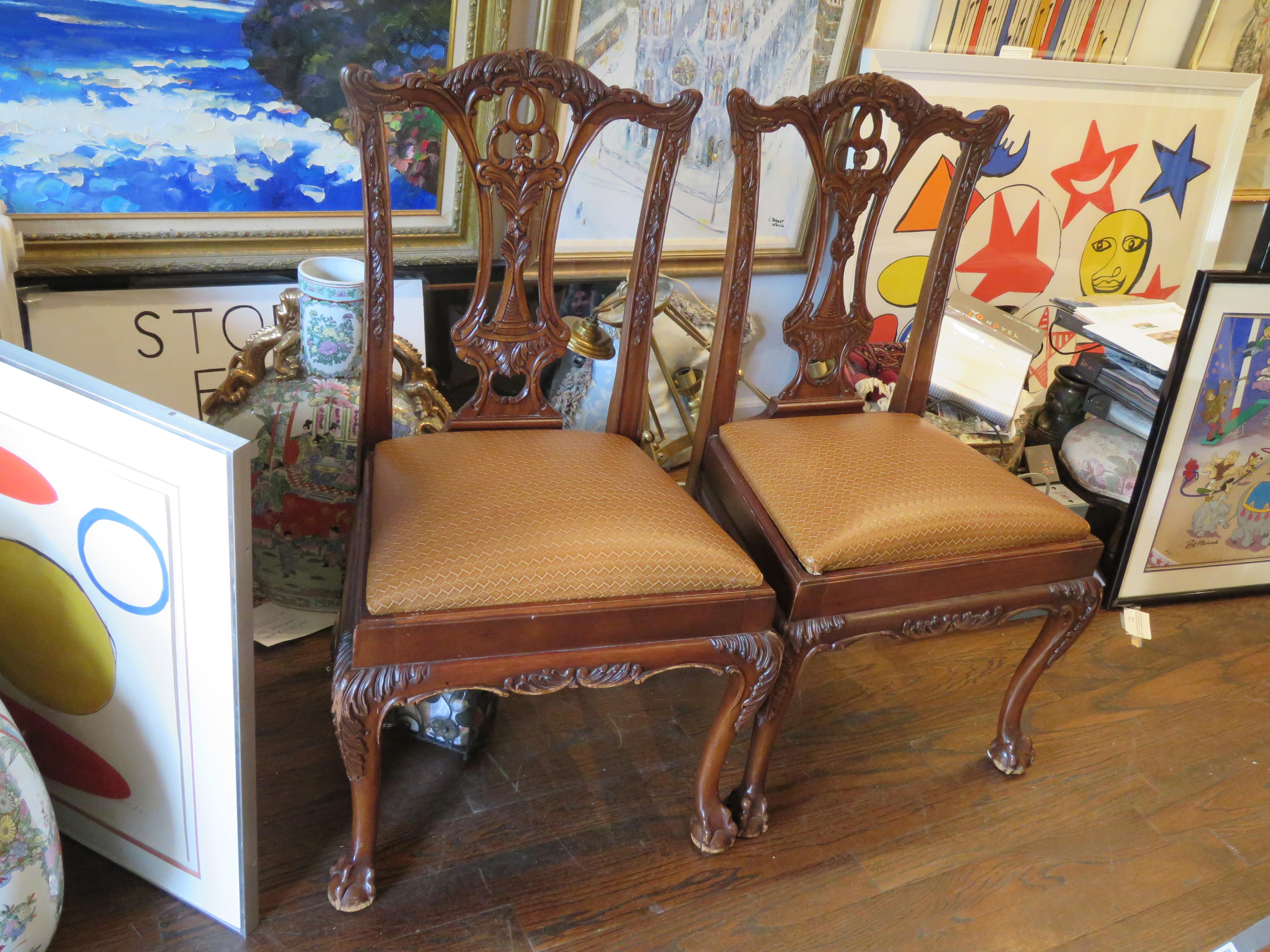 The Following Item we are Offering is Rare Set of Important Fine Estate Suite of Eight George III-Style Mahogany Dining Chairs
20th century, each with a pierced and carved backsplat and custom upholstered woven leather seat, raised on Marlborough