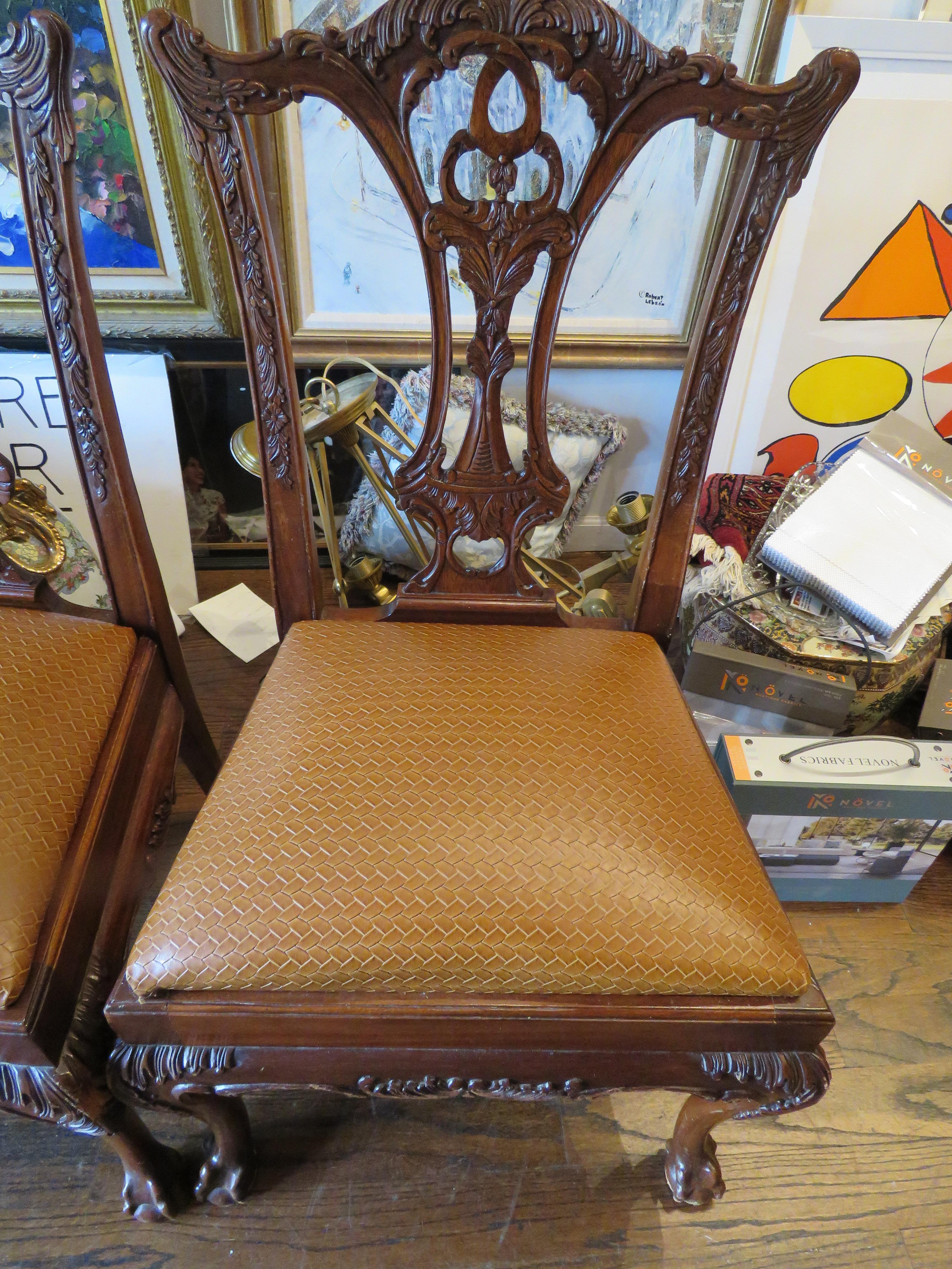 Unknown Important Pair of 2 Grand Estate George III Style Mahogany Wood Dining Chairs For Sale