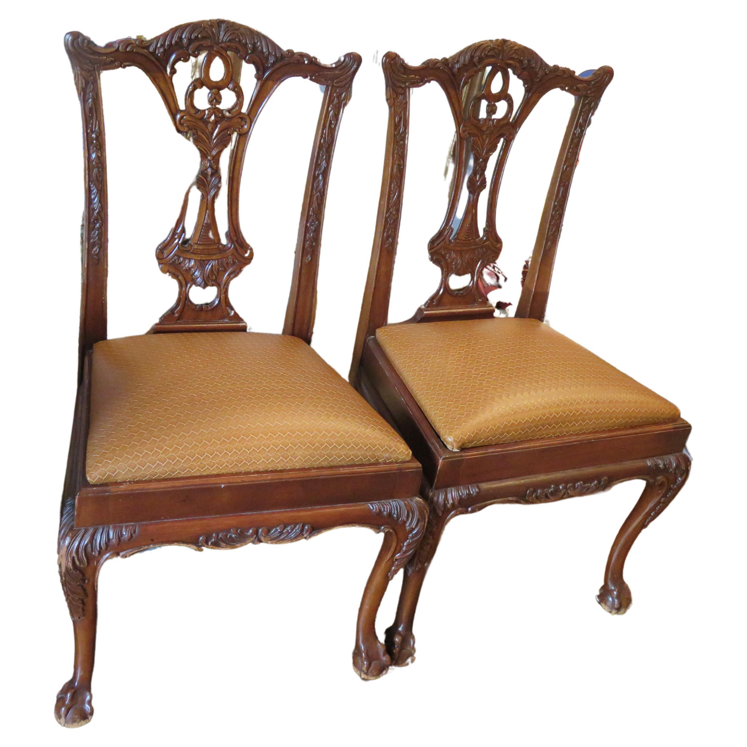 Important Pair of 2 Grand Estate George III Style Mahogany Wood Dining Chairs For Sale