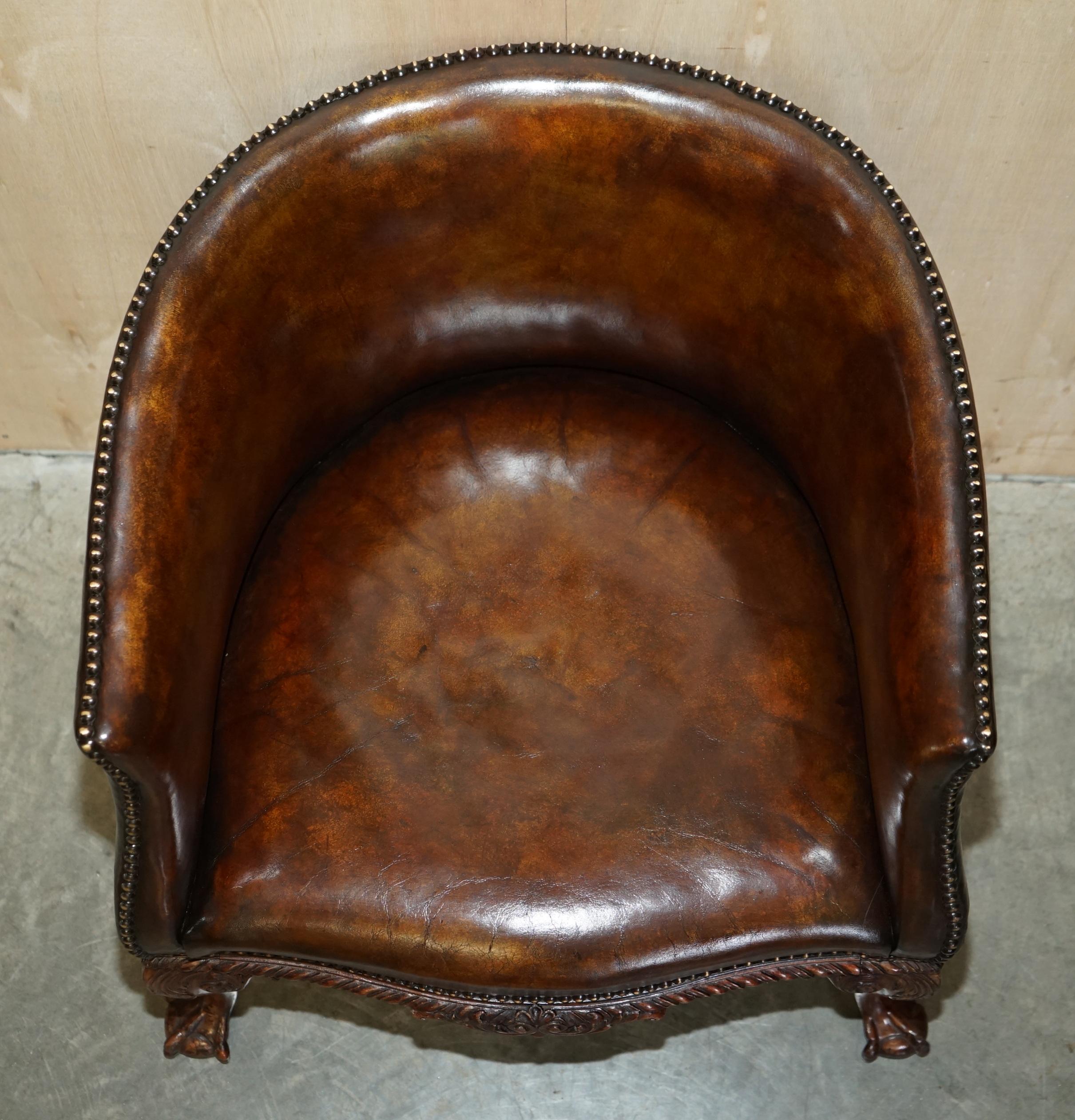 Important Pair of Antique Thomas Chippendale Carved Claw & Ball Tub Armchairs For Sale 2