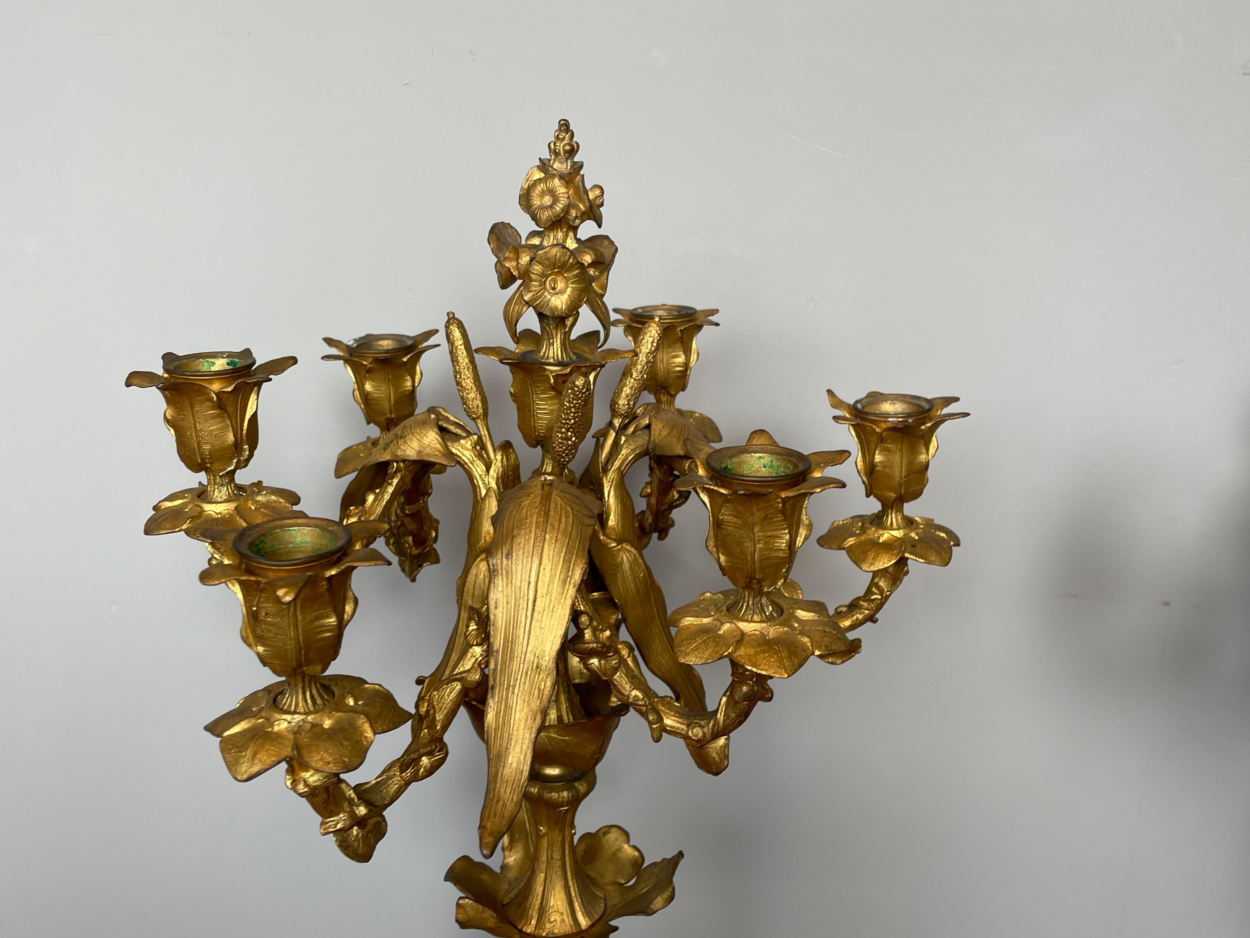 Importante paire de candlabres en bronze dor Belle poque avec sculptures de grenouilles par H. Picard en vente 4