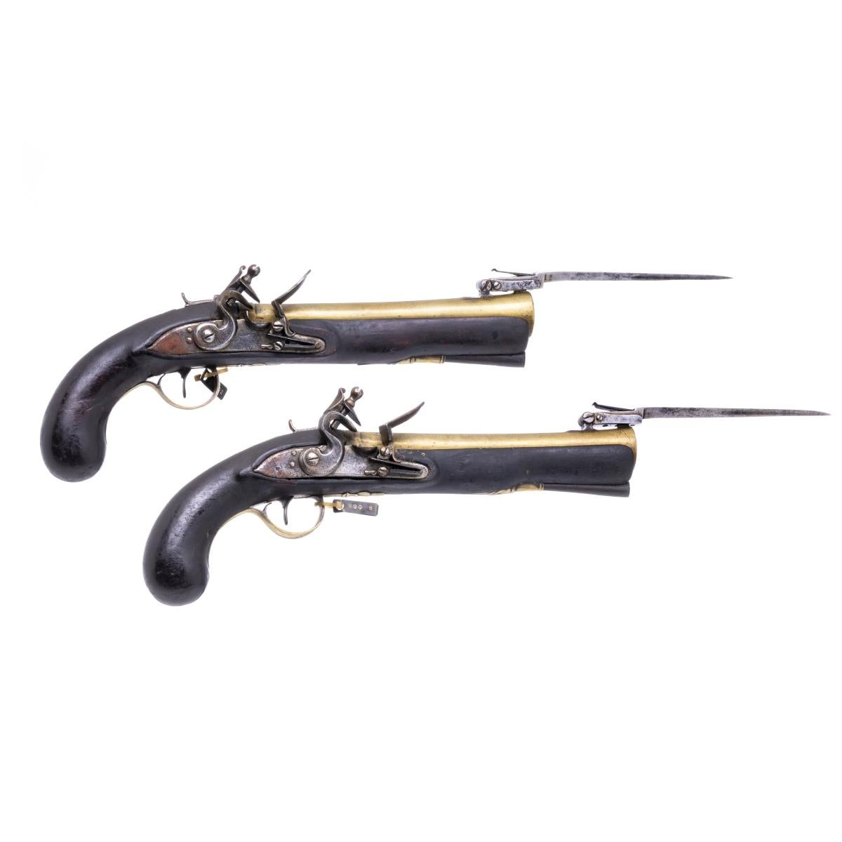 Renaissance Important Pair of British Navy Pistols from the Beginning of the 19th Century