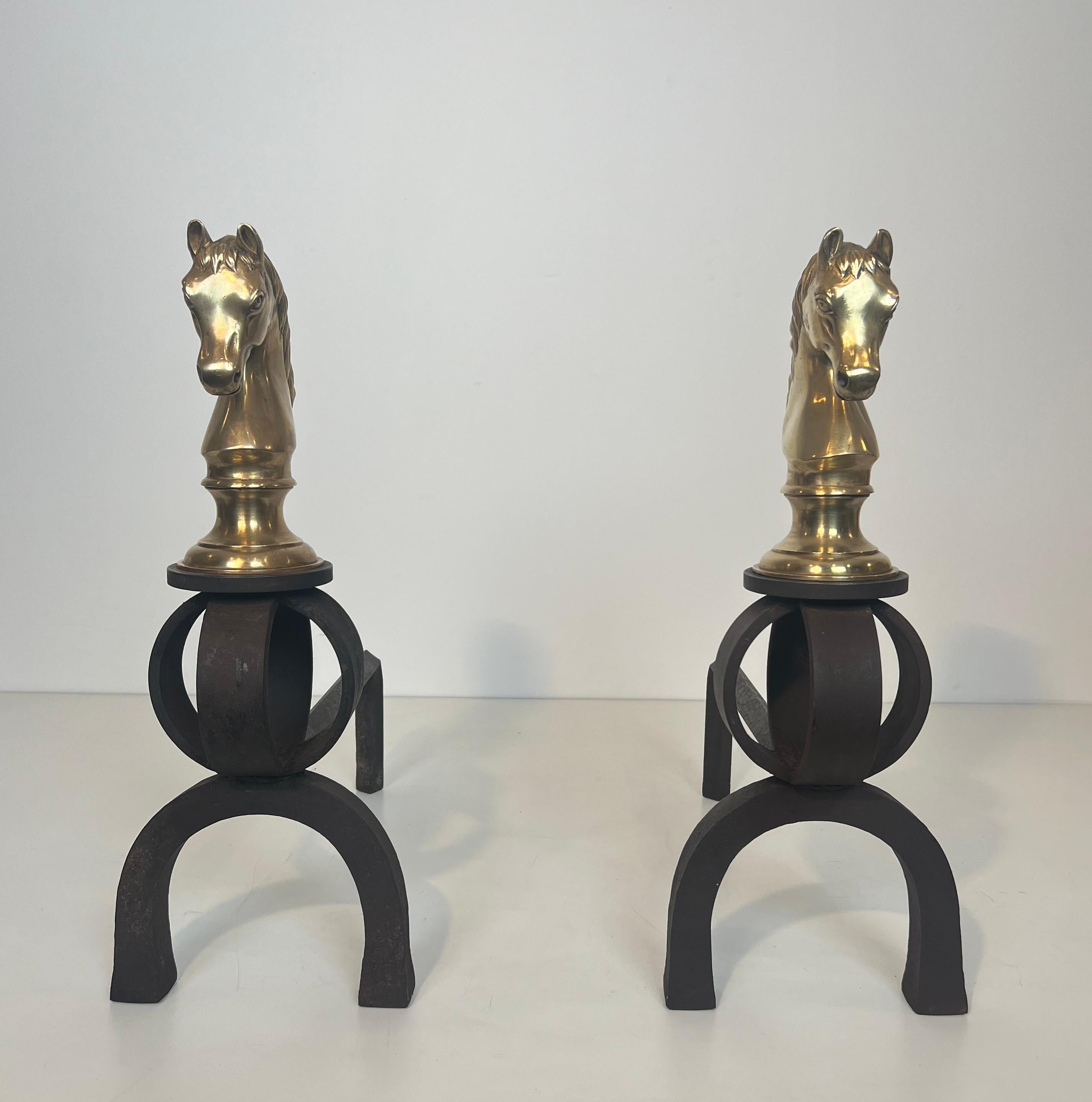 Napoleone III Importante coppia di Androni in bronzo e ferro battuto raffiguranti teste di cavallo in vendita