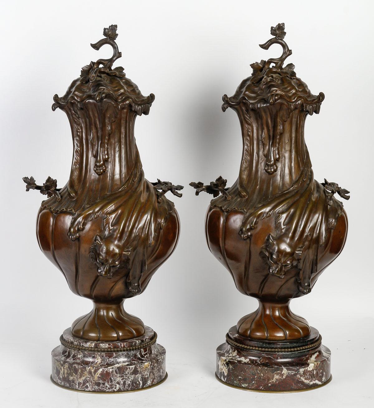 Bronze Important Pair of Cassolettes in the Louis XV Style, 19th Century. For Sale