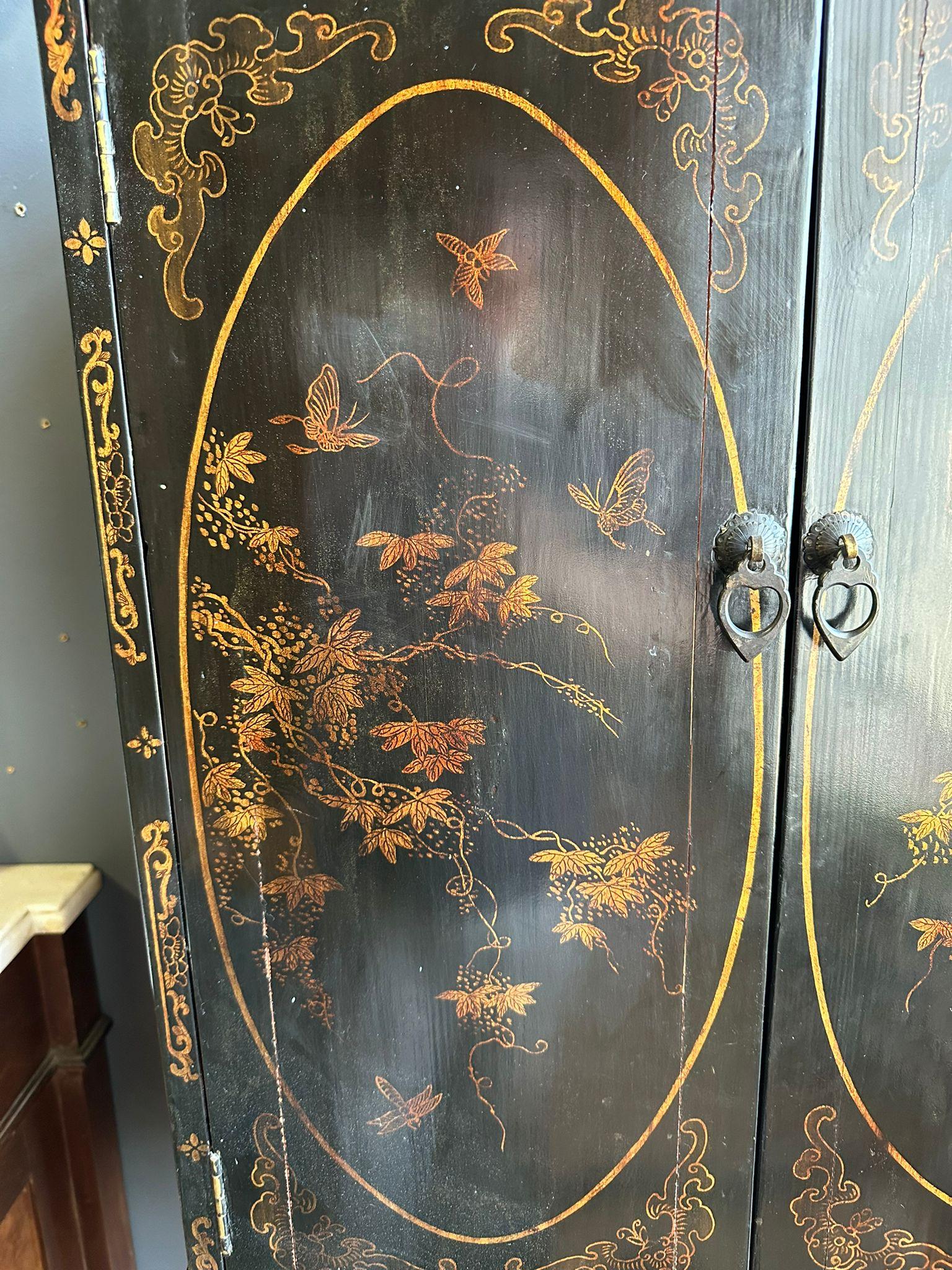 IMPORTANT PAIR OF CHINESE CABINETS 19th Century For Sale 2
