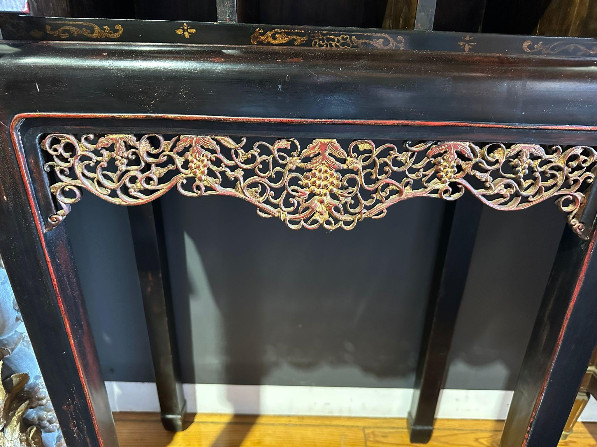 IMPORTANT PAIR OF CHINESE CABINETS 19th Century For Sale 3
