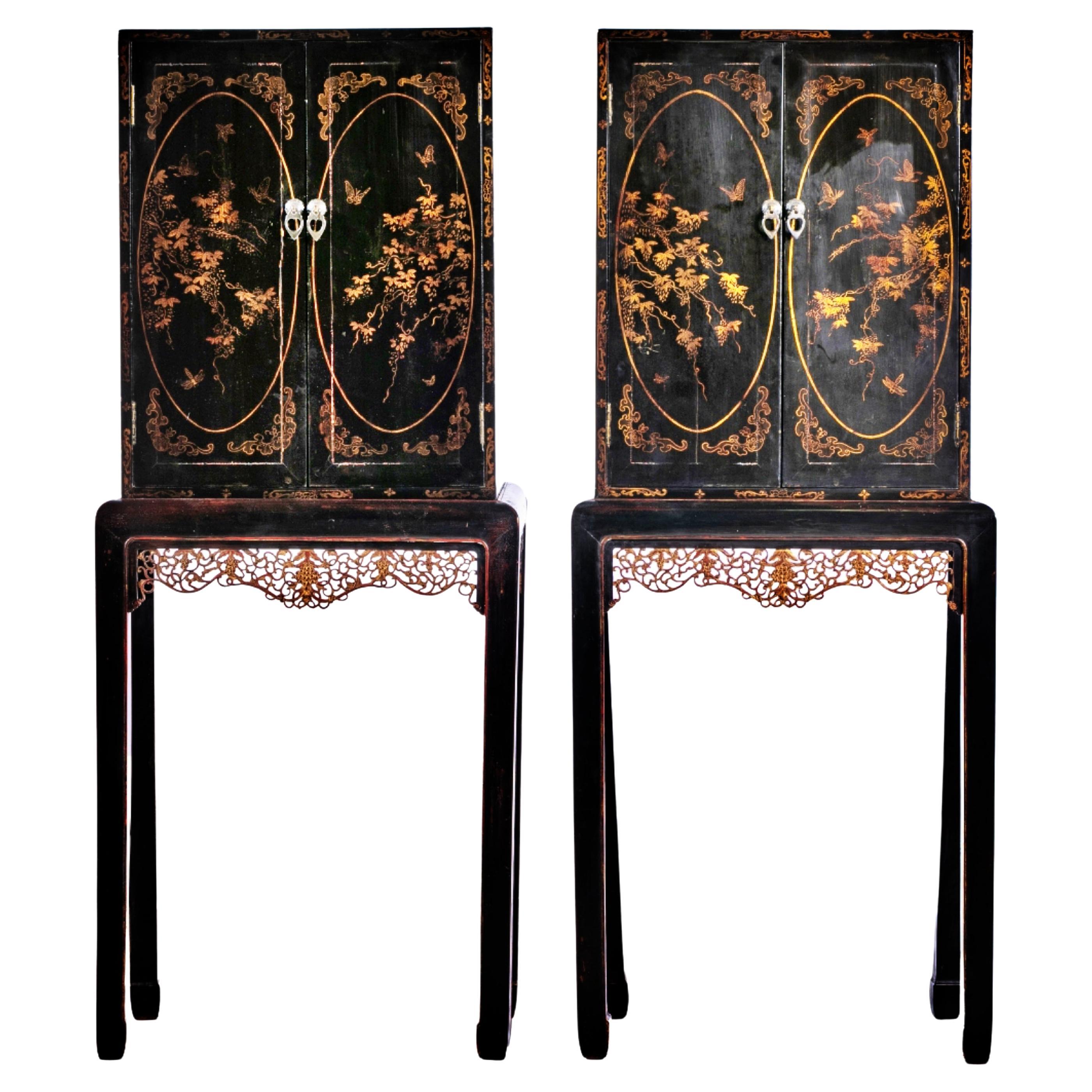 IMPORTANT PAIR OF CHINESE CABINETS 19th Century For Sale