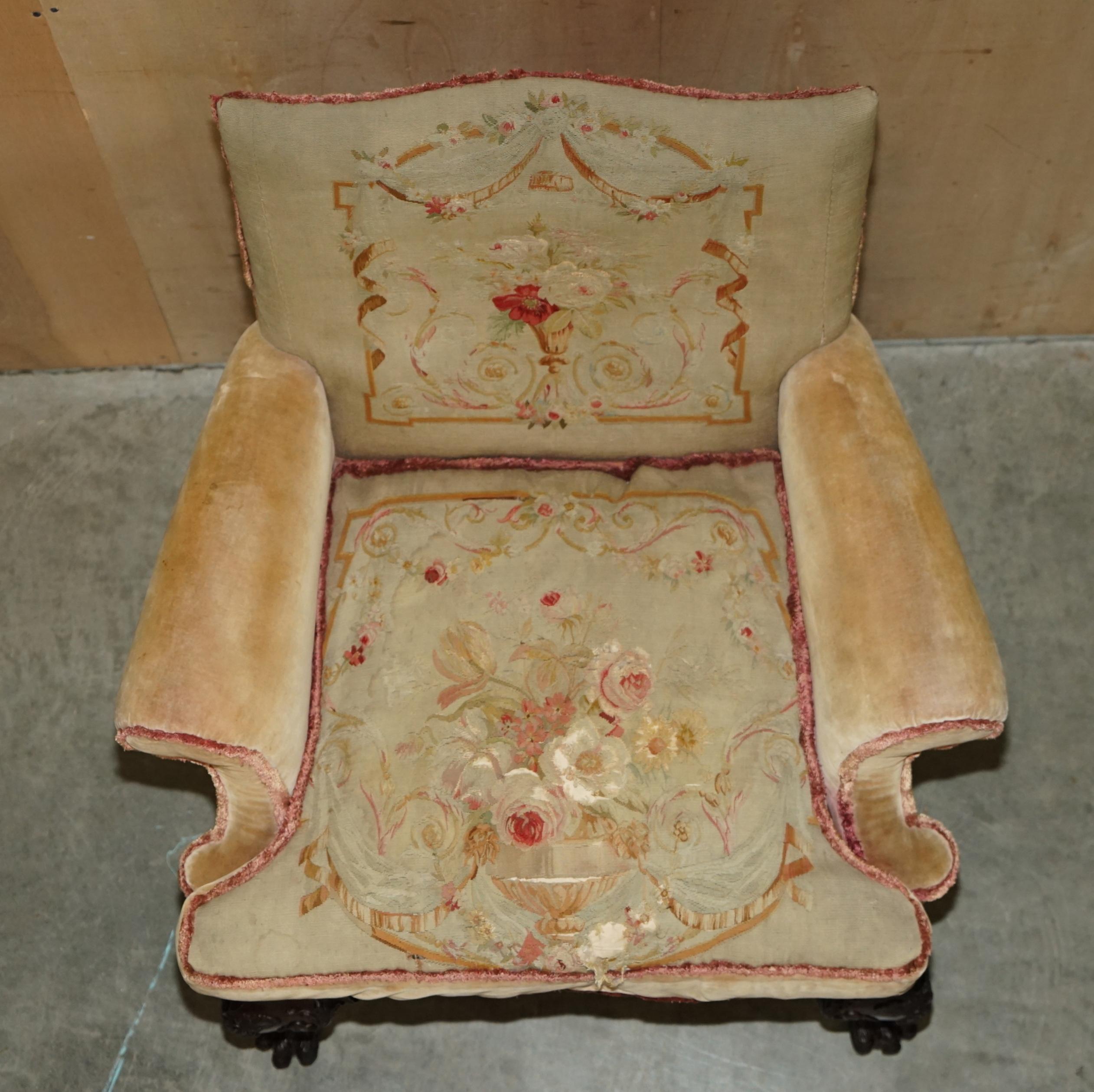 IMPORTANT PAIR OF GEORGE III HAND CARVED CIRCA 1780 ANTIQUE LIONS PAW ARMCHAIRs For Sale 10