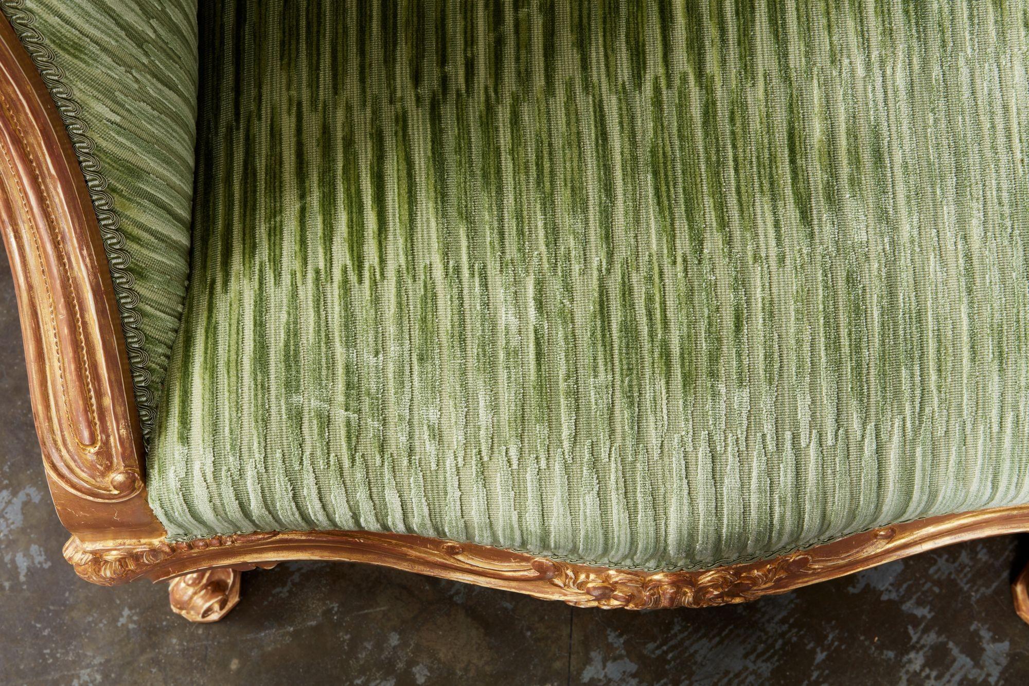 Important Pair of Georgian Giltwood Sofas Attributed to John Cobb 15