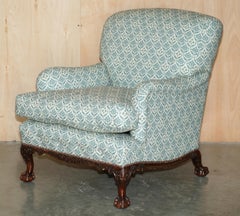 WICHTIGES Pärchen von HOWARD & SON'S ViCTORIAN CLAW & BALL TICKING FABRIC ARMCHAIRS