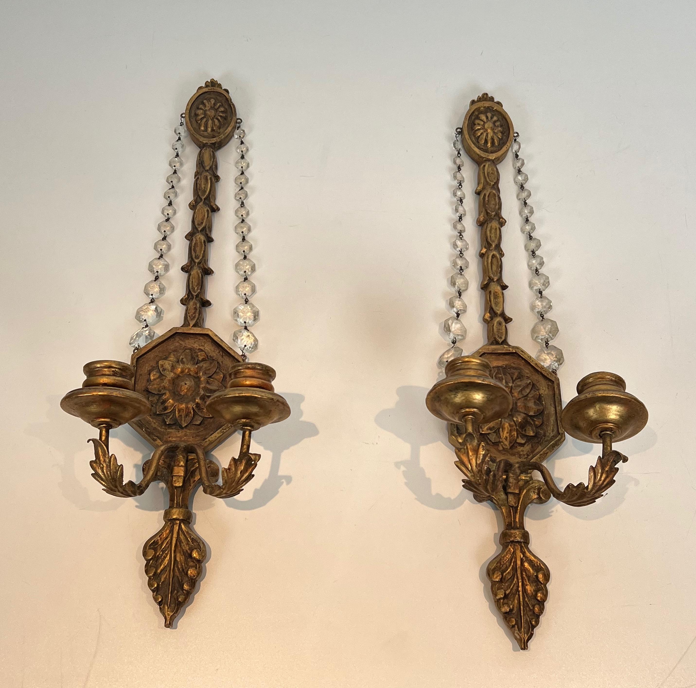 Important Pair of Louis the 16th Style Gilded Carved Wood Wall Sconces with Crys For Sale 5