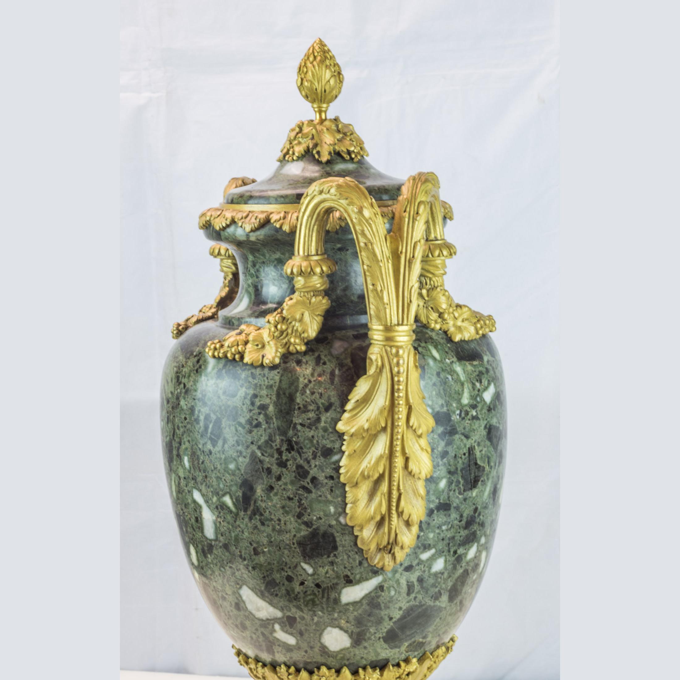 Important Pair of Louis XVI Style Ormolu-Mounted Green Marble Vases In Good Condition For Sale In New York, NY