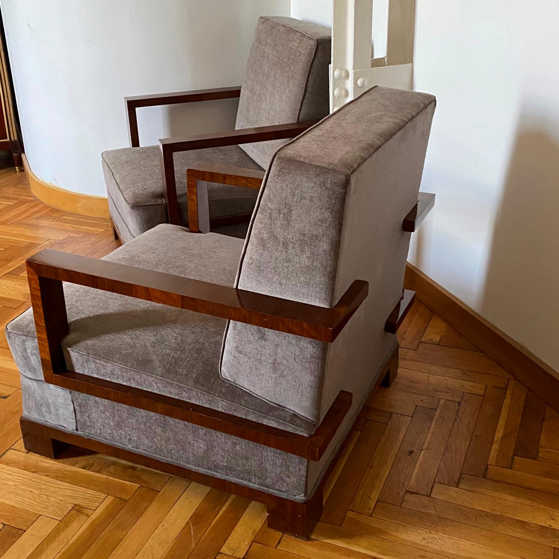Important Pair of Lounge Chairs and Ottomans by Osvaldo Borsani Italy, 1930 For Sale 13