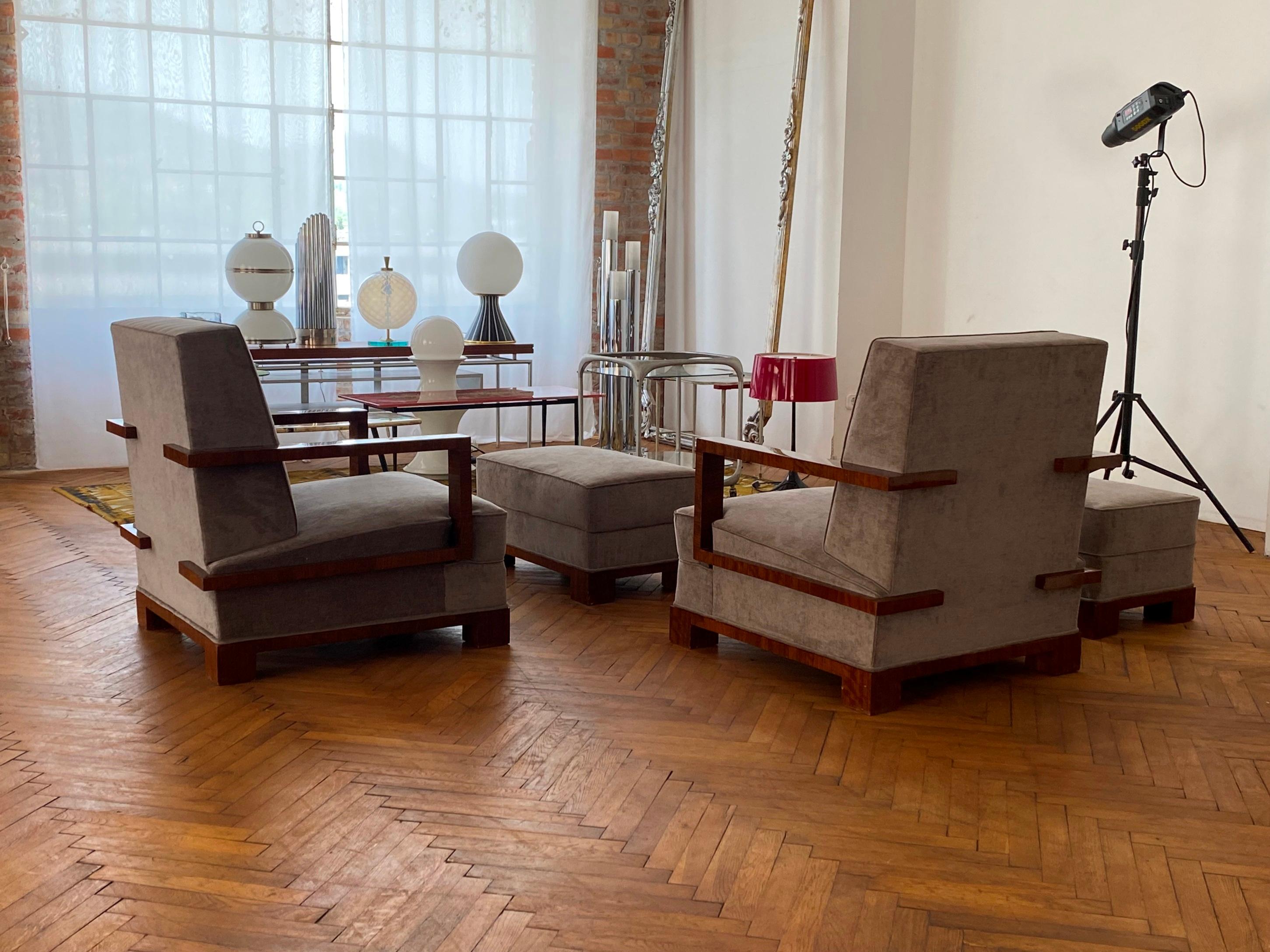 Wood Important Pair of Lounge Chairs and Ottomans by Osvaldo Borsani Italy, 1930 For Sale