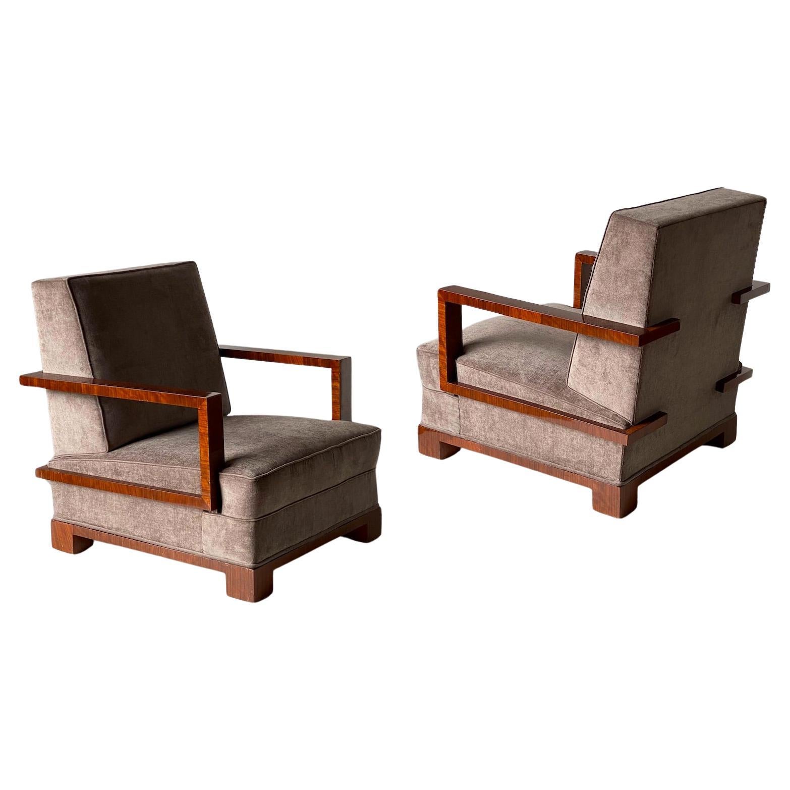 Important Pair of Lounge Chairs and Ottomans by Osvaldo Borsani Italy, 1930 For Sale