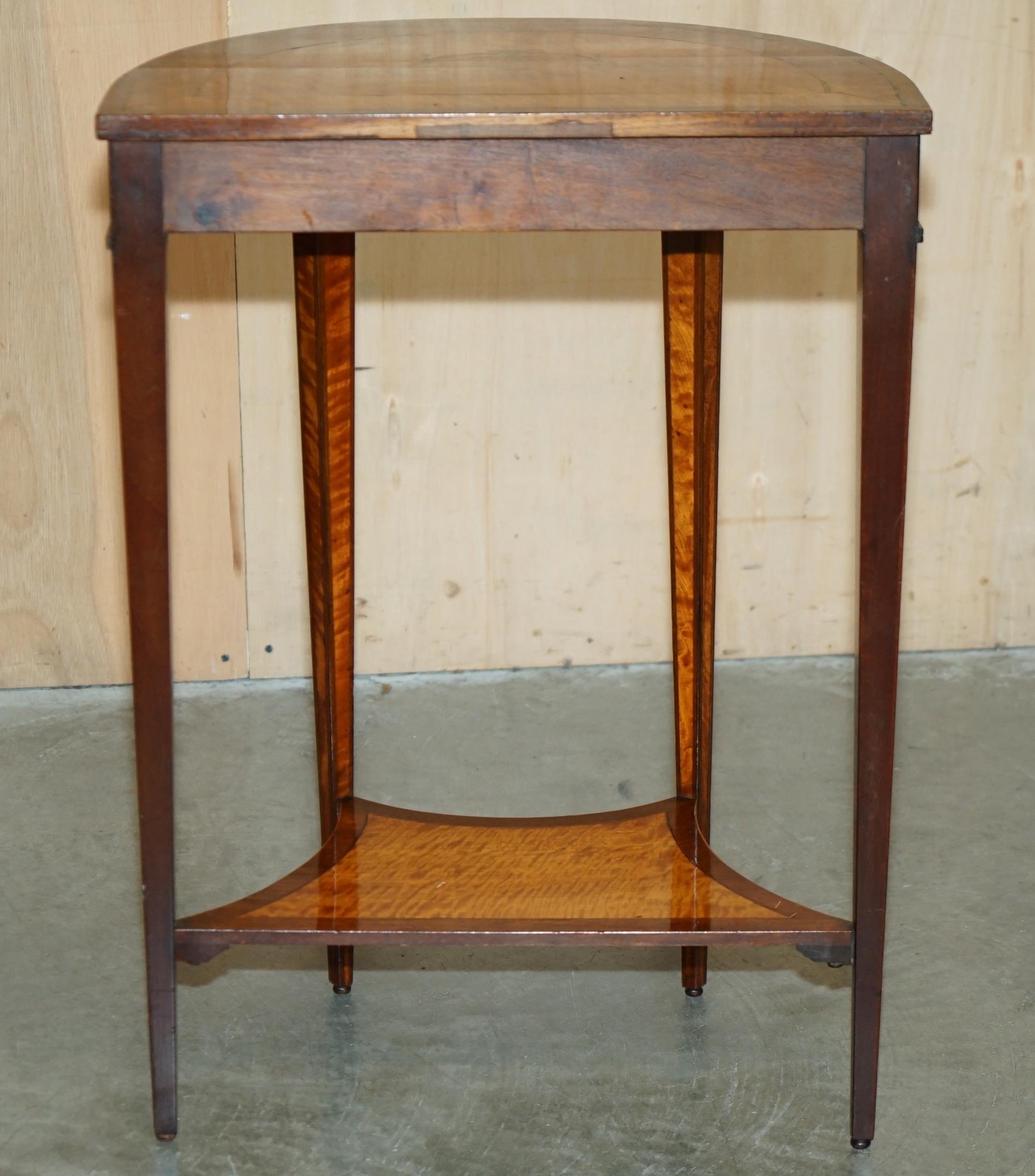 IMPORTANT PAIR OF MUSEUM QUALITY SHERATON SATINWOOD DEMI LUNE CONSOLE TABLEs For Sale 5