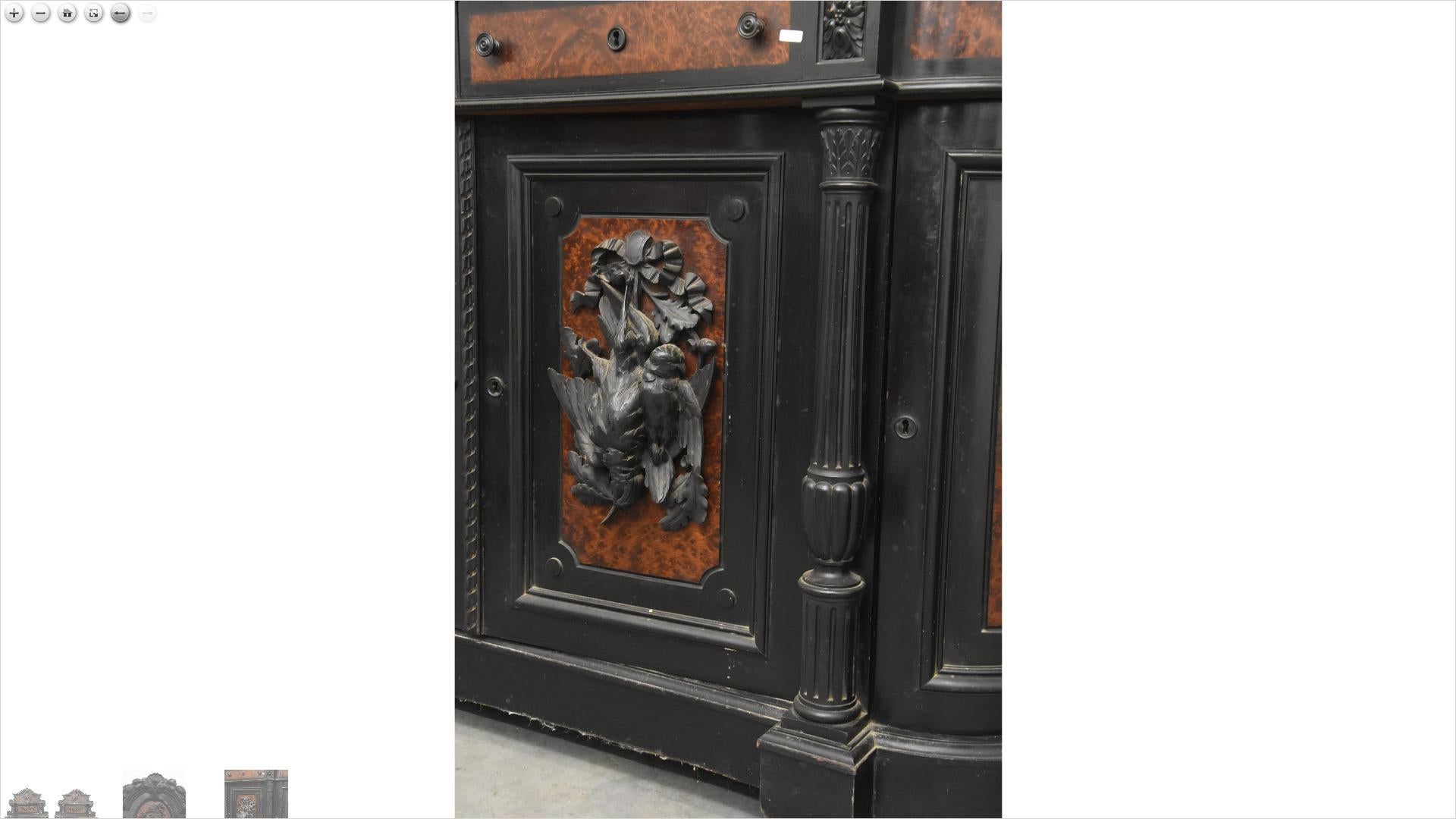 Important Pair of Napoleon III Dressers with Hunting Decor In Good Condition For Sale In Saint-Ouen, FR