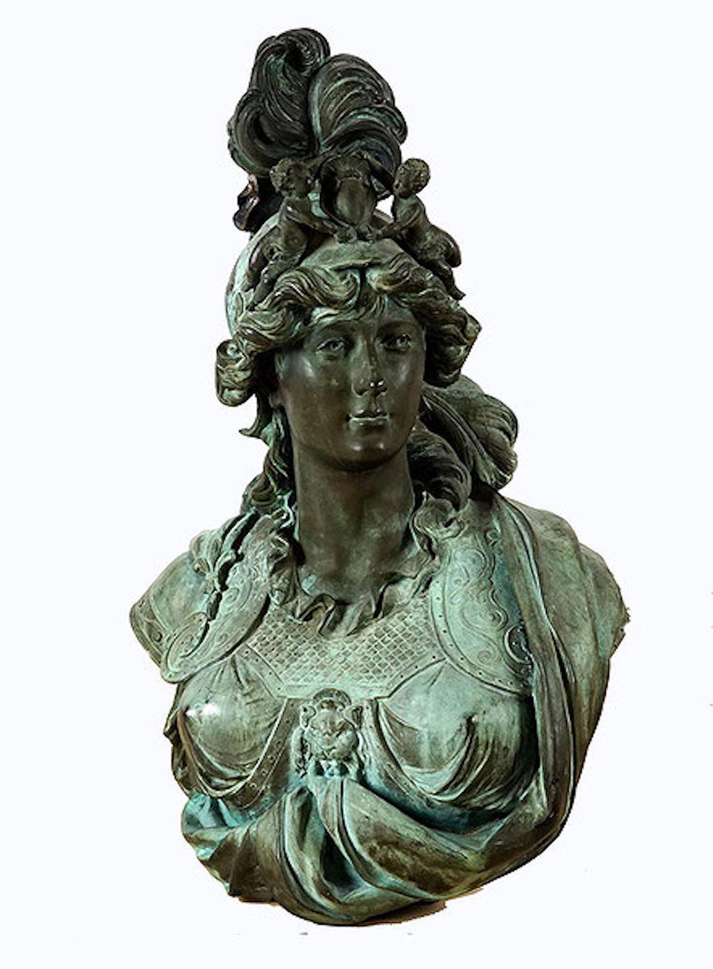 Important Pair Of Patinated Cast Bronze Busts of Bellona and Minerva For Sale 3