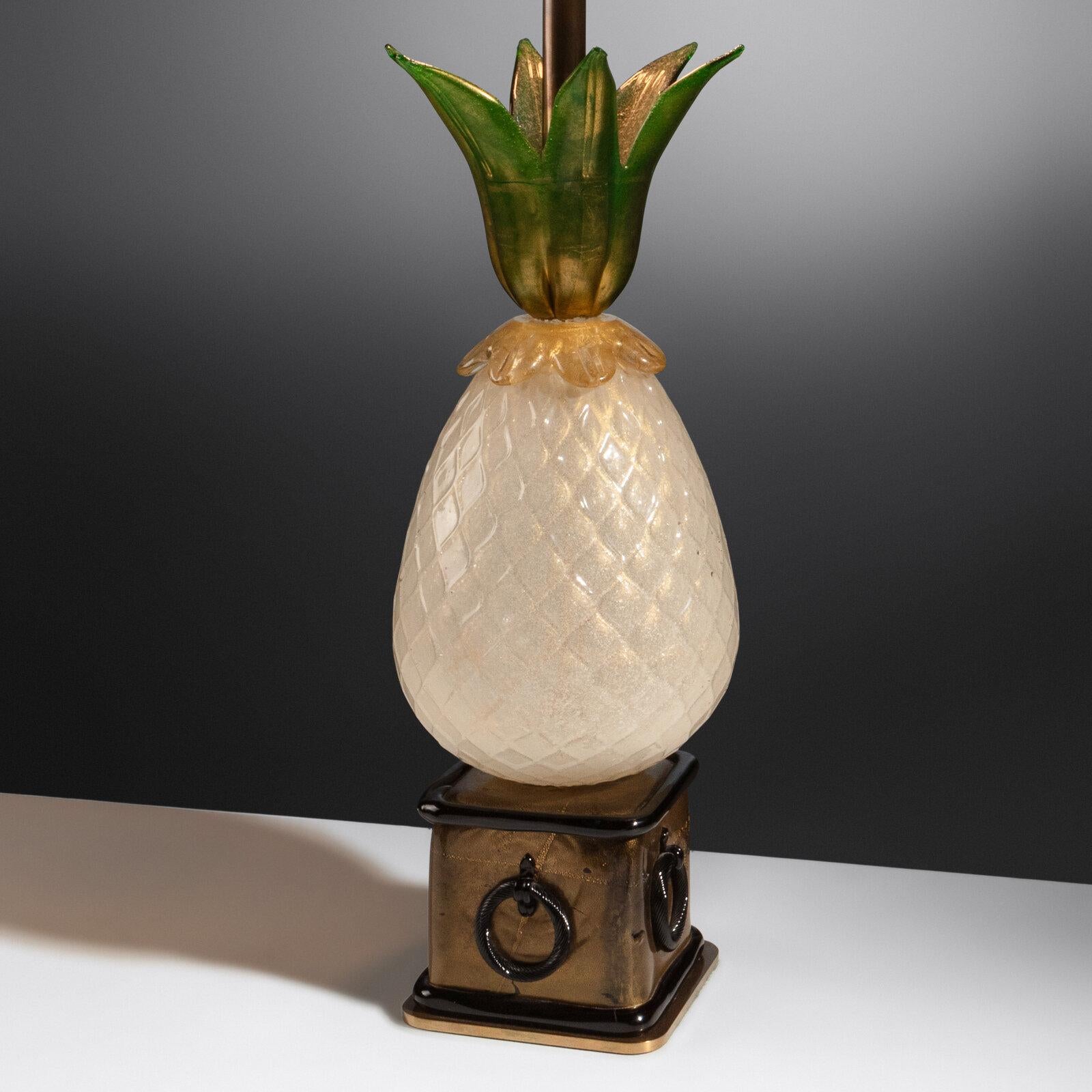 Mid-Century Modern Important pair of pineapple-form Murano glass table lamps by Barovier e Toso For Sale