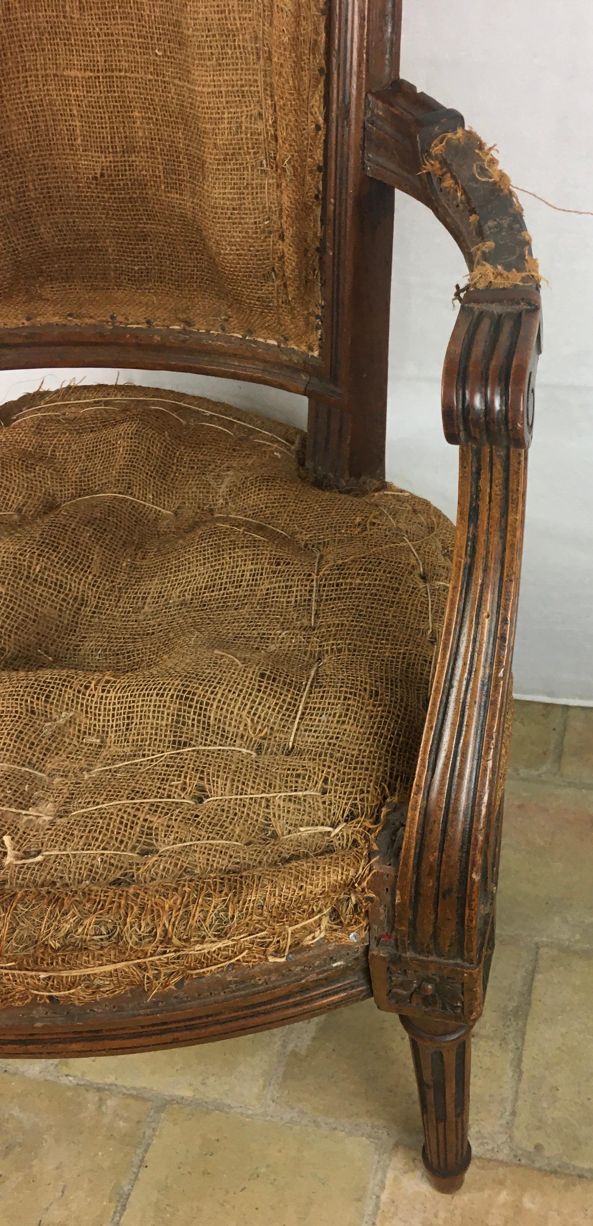 Paire de fauteuils ou fauteuils Louis XVI du 18ème siècle, estampillés/signés  en vente 5