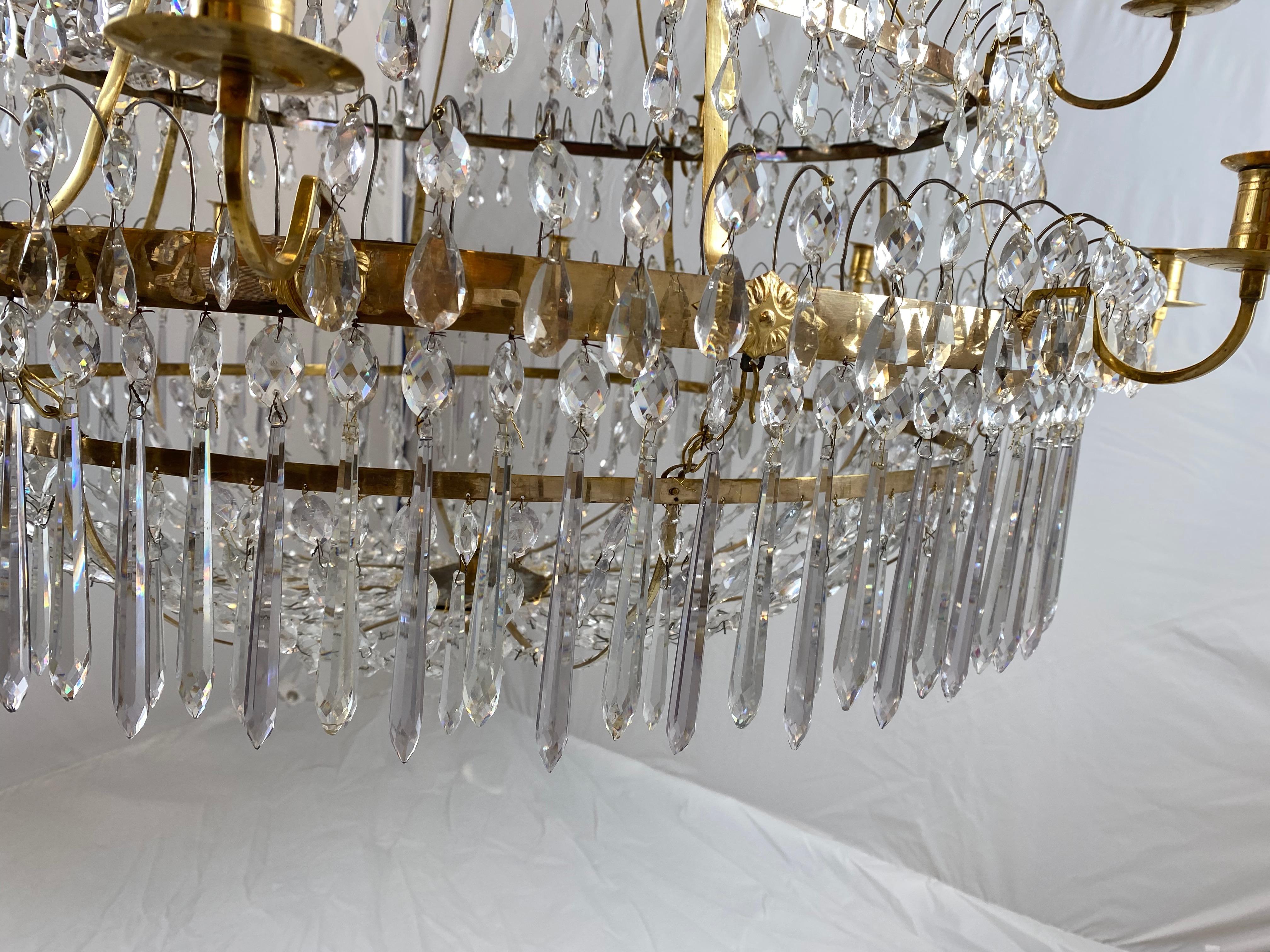 Important Pair of Swedish Gustavian Chandeliers, Made circa 1800 1
