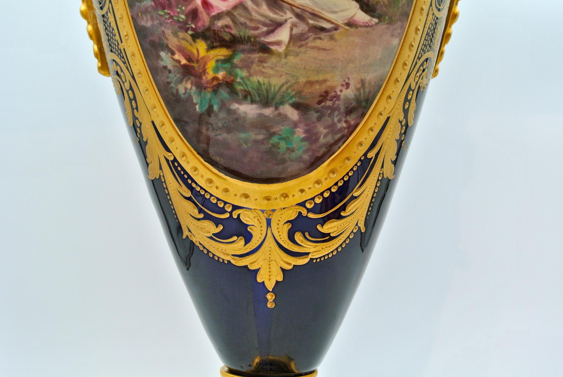 Important Pair of Vases in Sèvres Porcelain 4