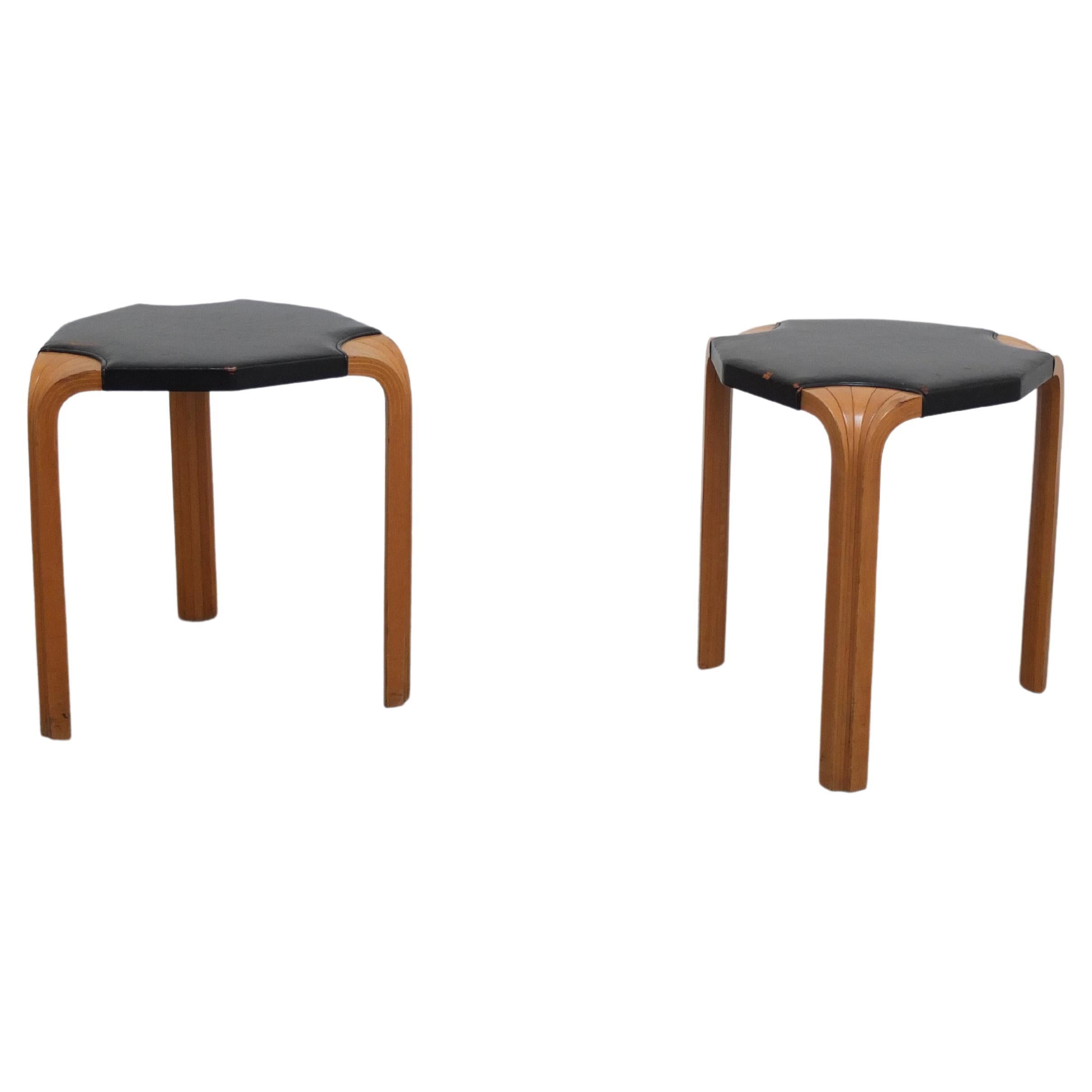 Important Pair of 'X602' Stools by Alvar Aalto for Artek, 1954 For Sale