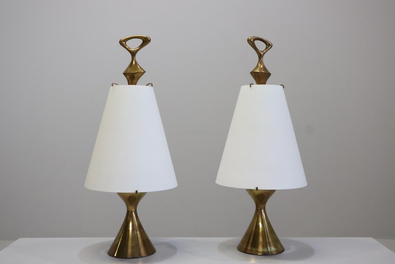 Importante coppia di rare lampade da tavolo Max Ingrand per Fontana Arte, Italia In condizioni ottime in vendita a Rovereta, Repubblica di San Marino