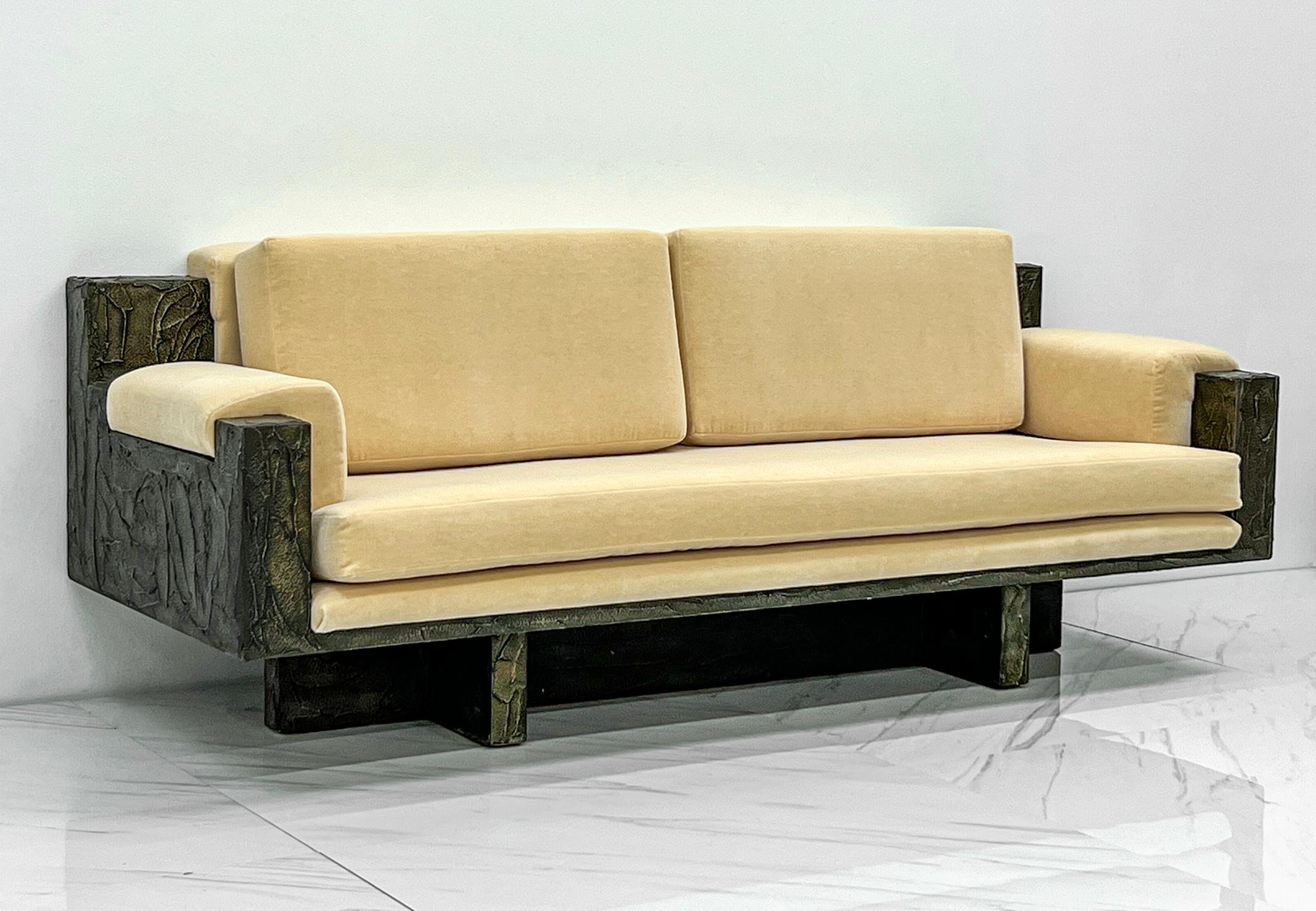 Paul Evans Studio-Sofa aus Bronze und Harz, signiert, 1971 (Brutalismus) im Angebot