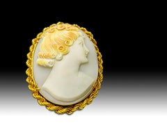 Colgante Importante En Oro Amarillo Colgante Camafeo Antiguo "Oval" en 18k Siglo XX