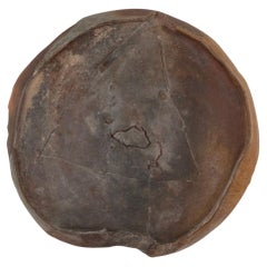 Importante Peter Voulkos "Plato", 1981 - Gres Cocido en Rueda, Dibujo de Superficie